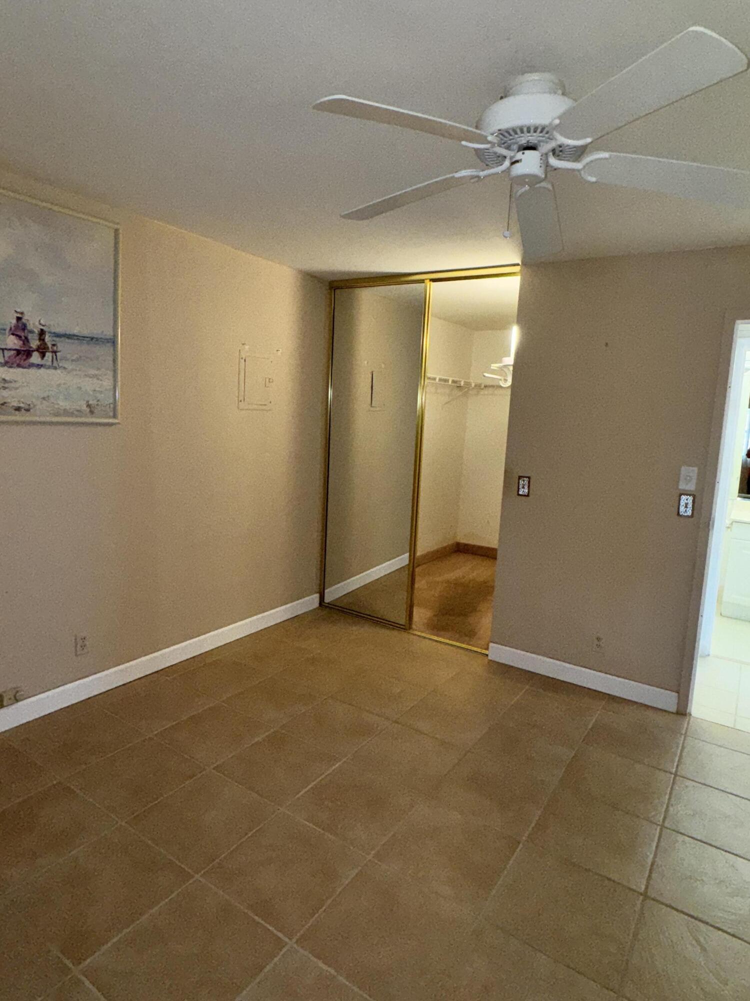 KINGS POINT - Residential