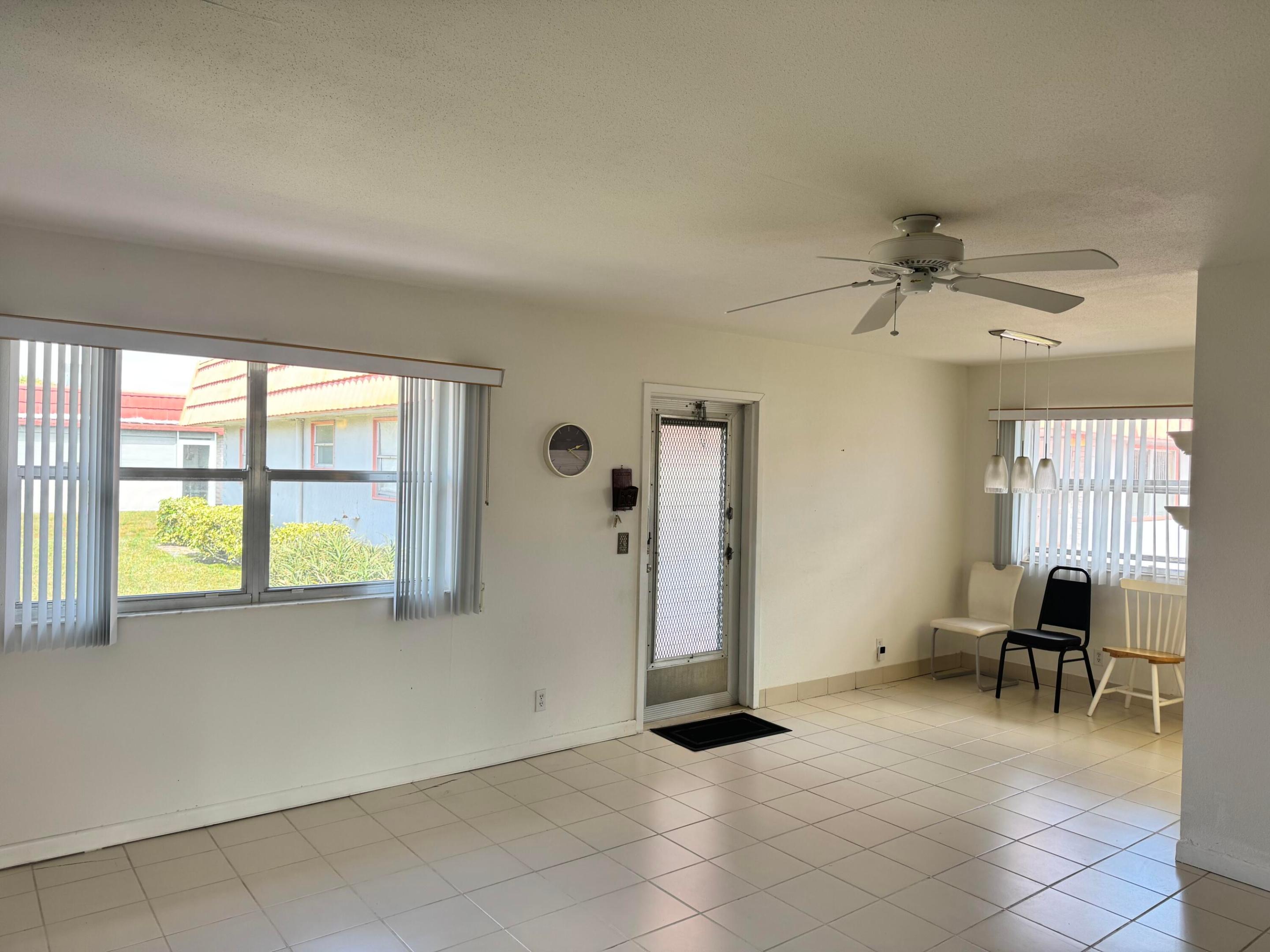 KINGS POINT - Residential