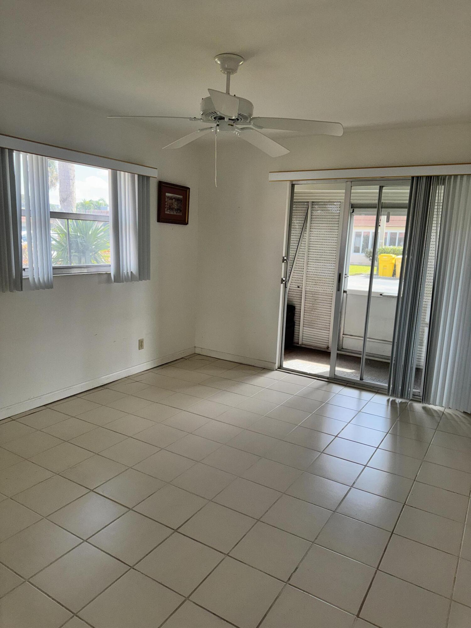 KINGS POINT - Residential