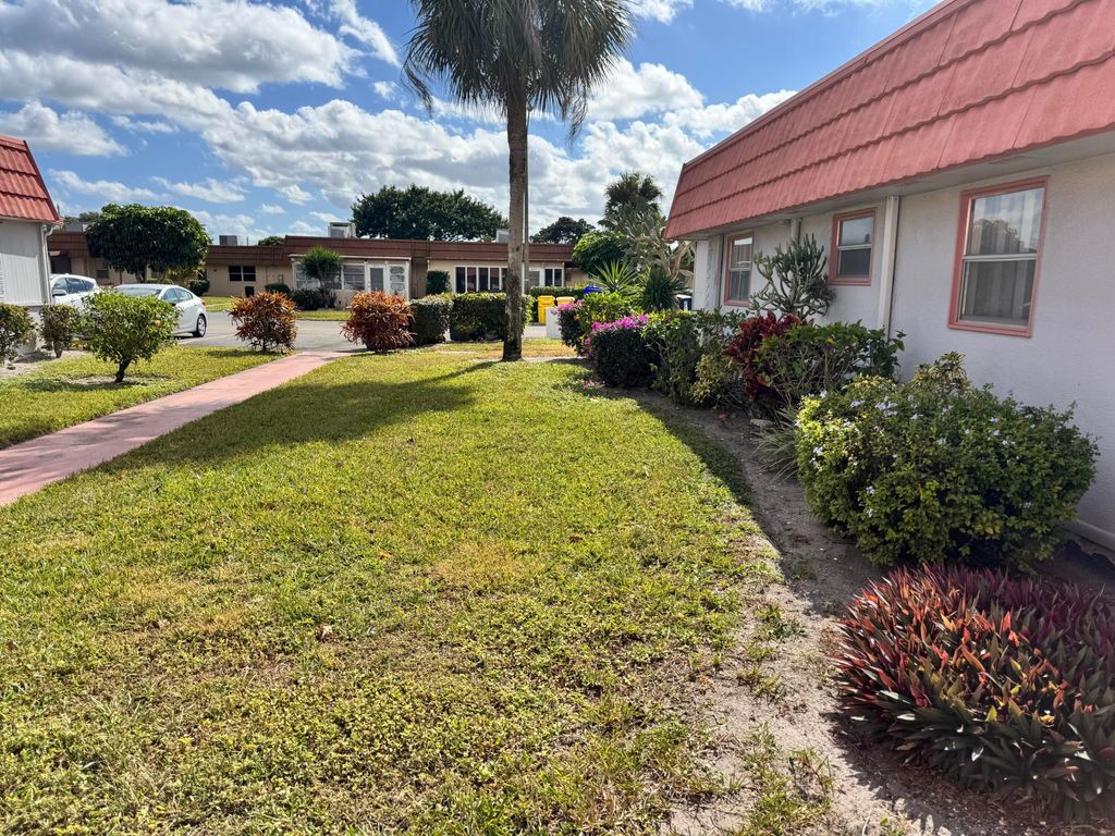 Photo of 277 Seville L, Delray Beach, FL 33446 (MLS # R11162187)