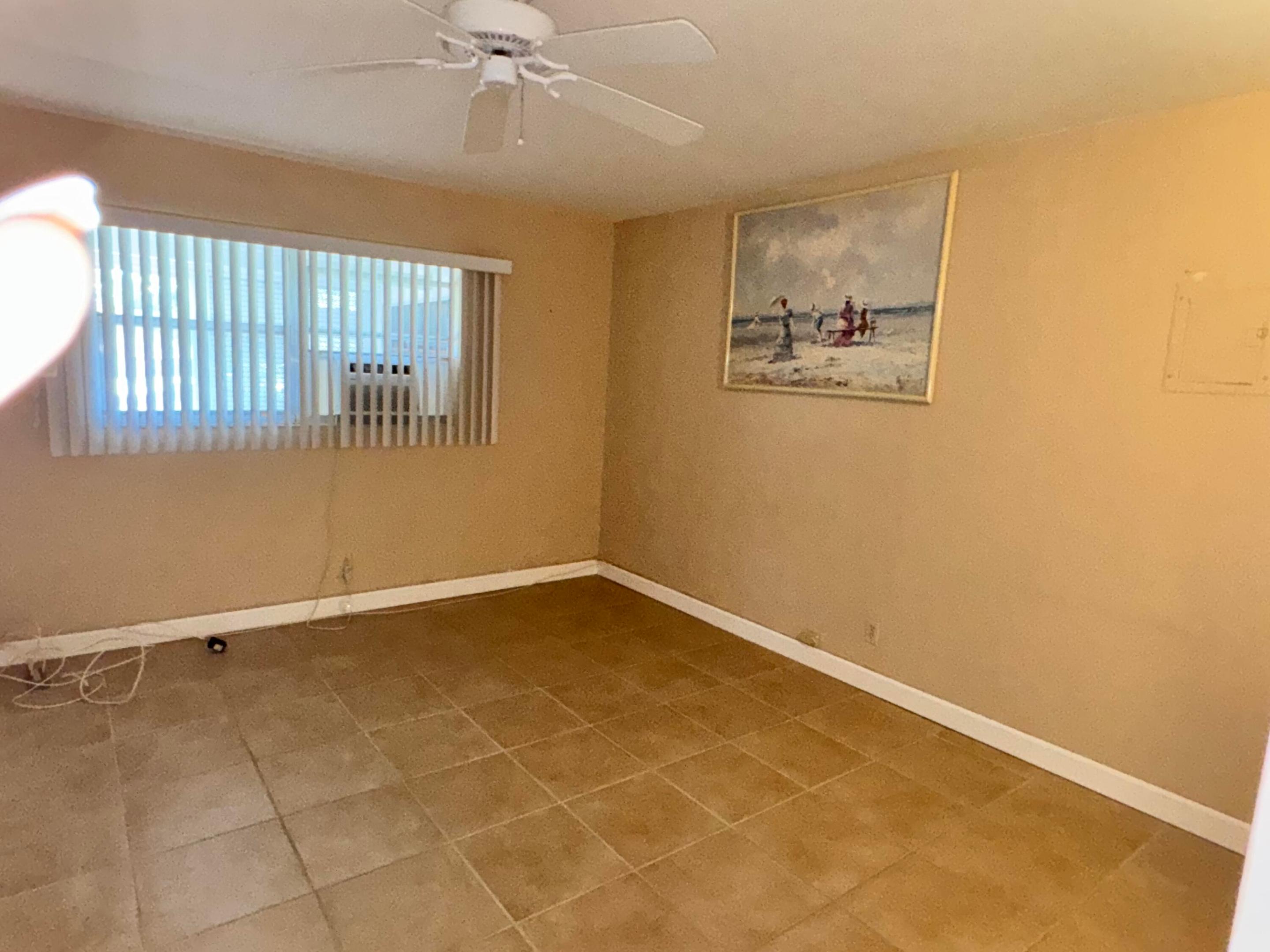 KINGS POINT - Residential