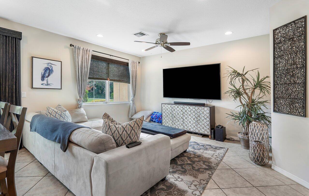 4607 Mediterranean Circle