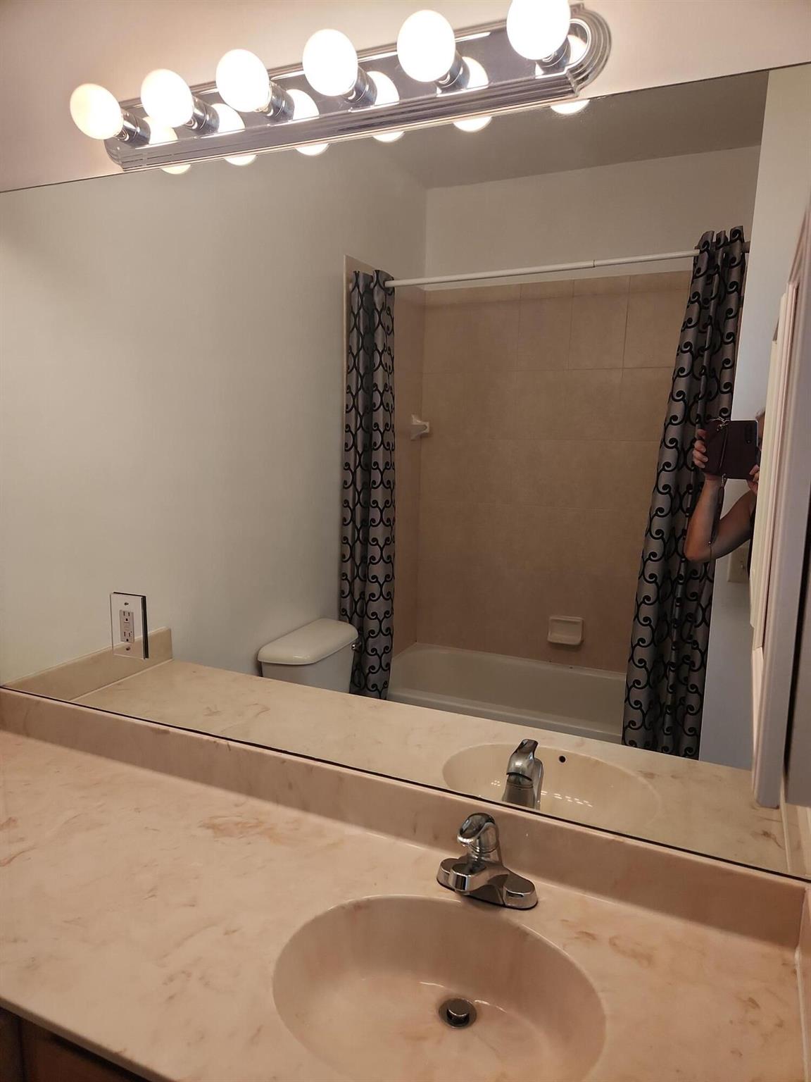 Gator Trace - Residential Lease