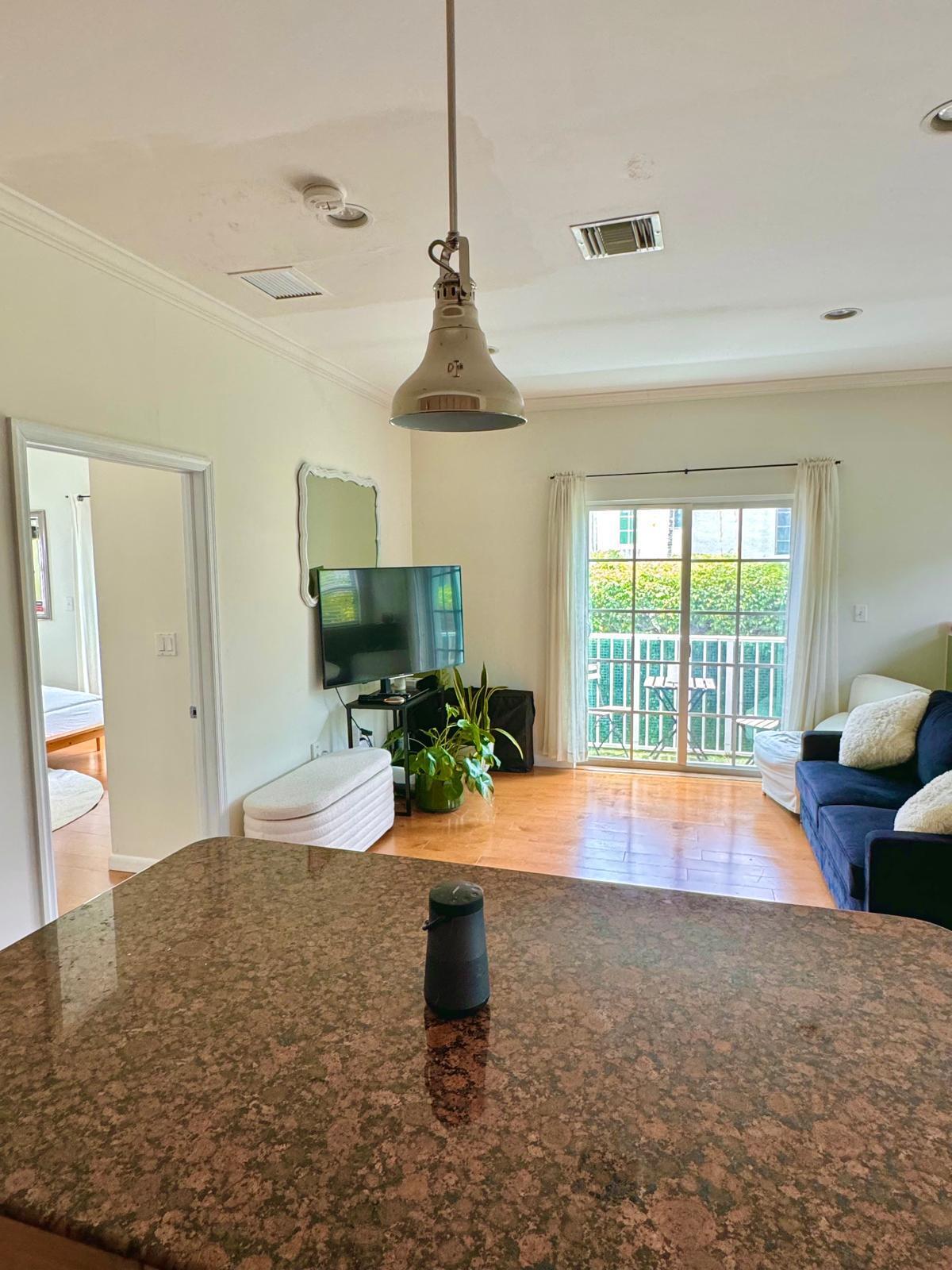 1344 Euclid Avenue 5