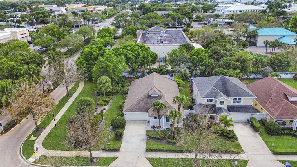 Photo of 204 Clocktower Drive, Jupiter, FL 33458 (MLS # R10969186)