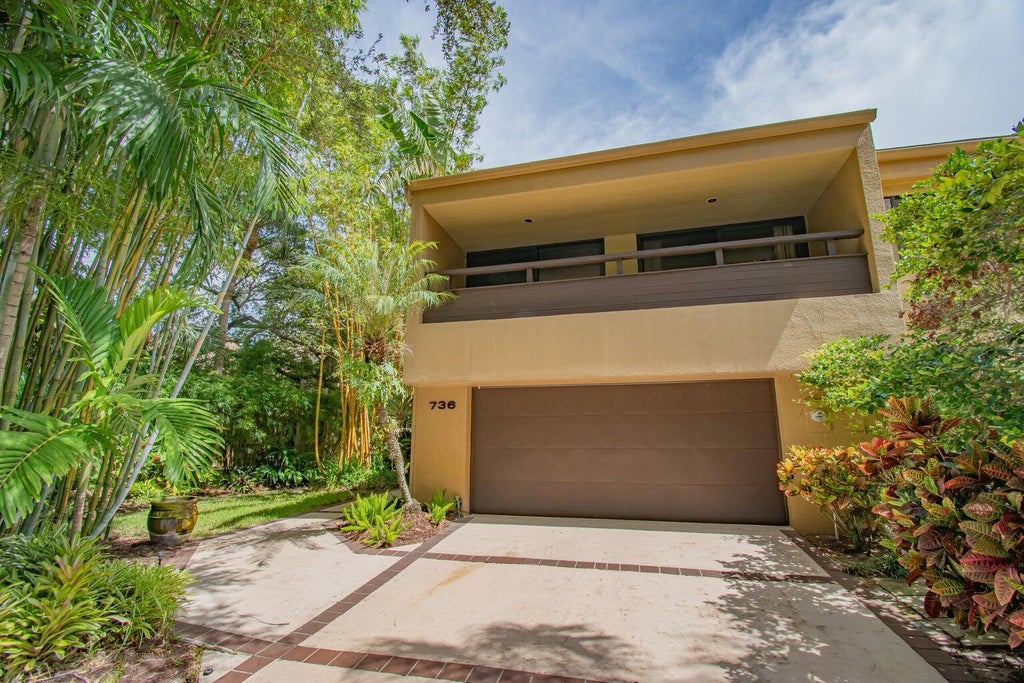 Photo of 736 Saint Albans Drive, Boca Raton, FL 33486 (MLS # R11037792)