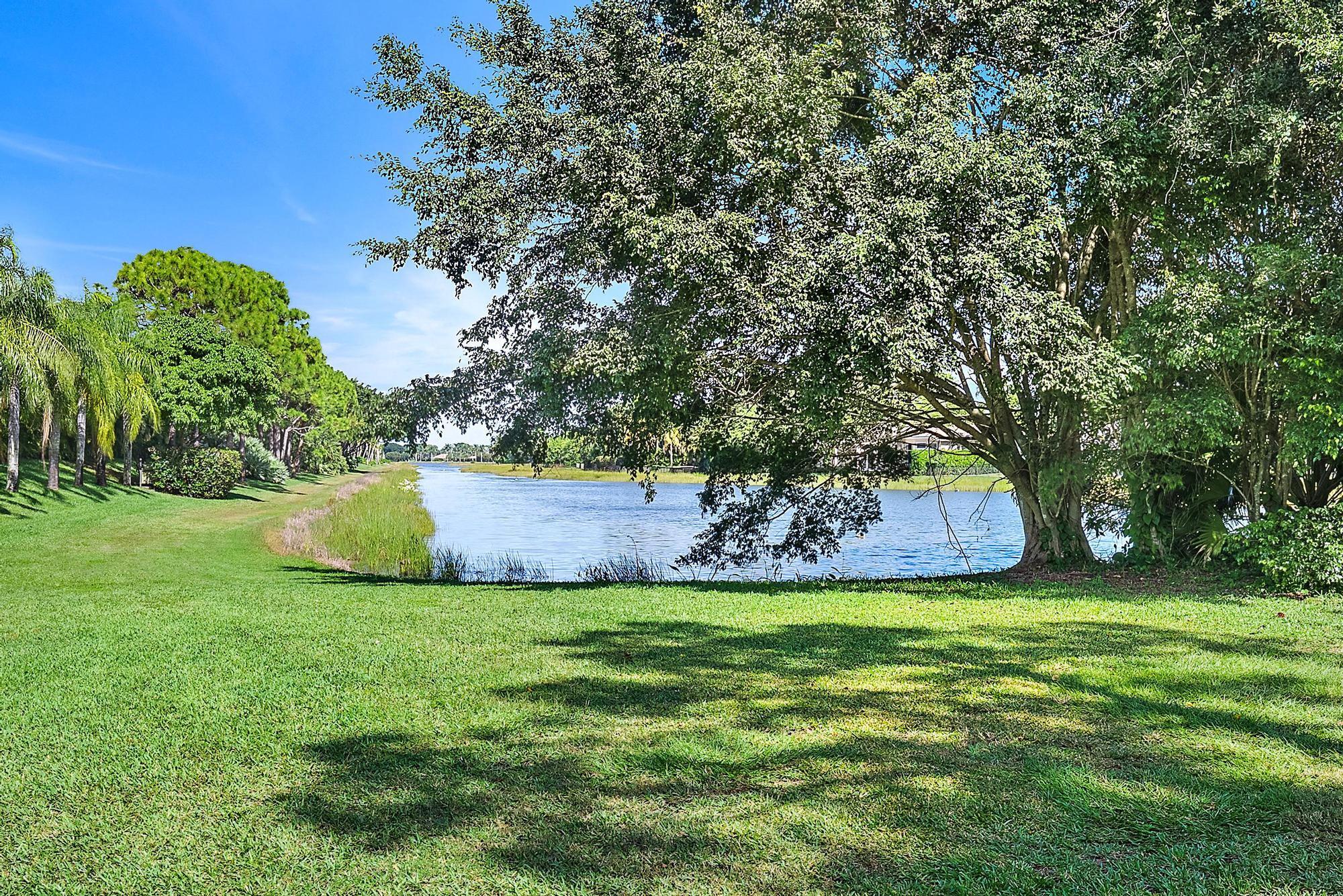 IBIS GOLF AND COUNTRY CLU - Residential