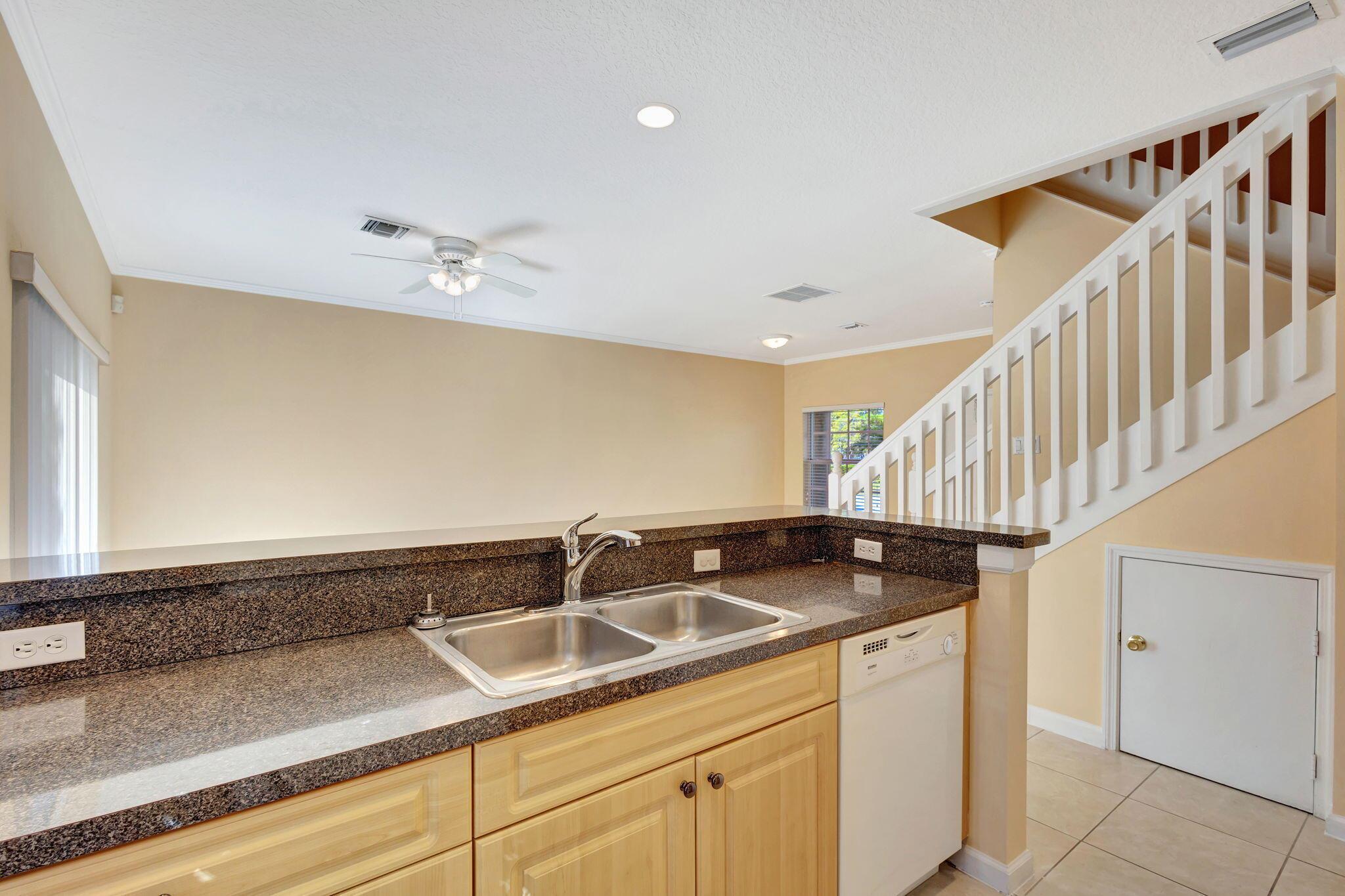 SUGAR POND MANOR OF WELLI - Residential Lease