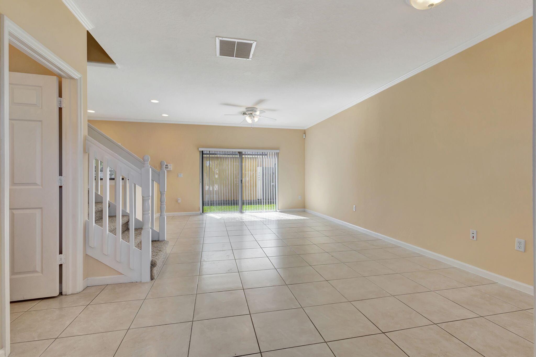SUGAR POND MANOR OF WELLI - Residential Lease