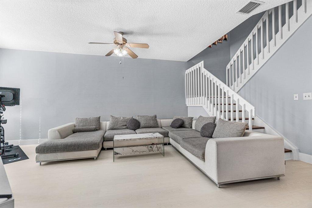 MISSION BAY PAR F PH 1 - Residential