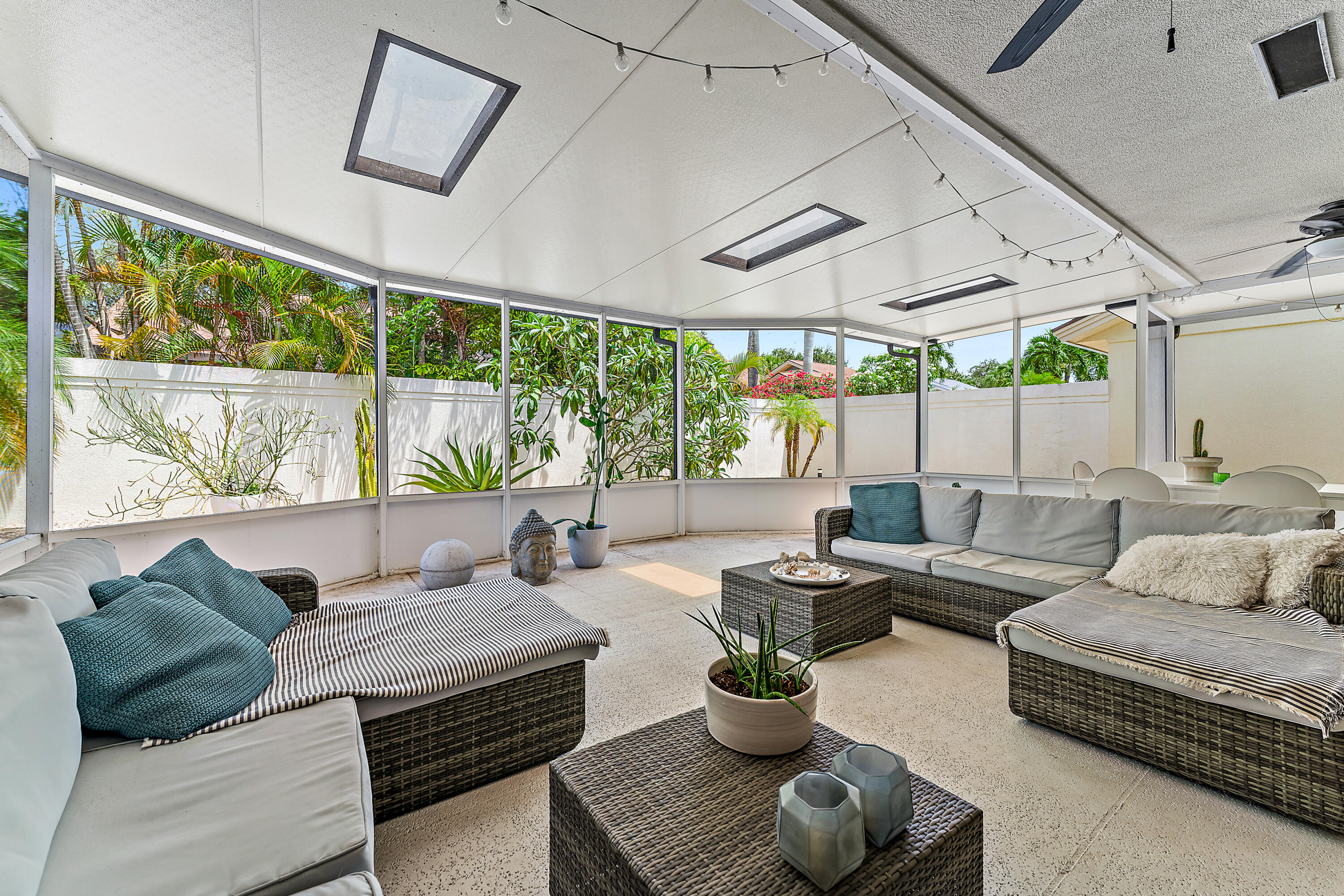 125 Harbourside Circle