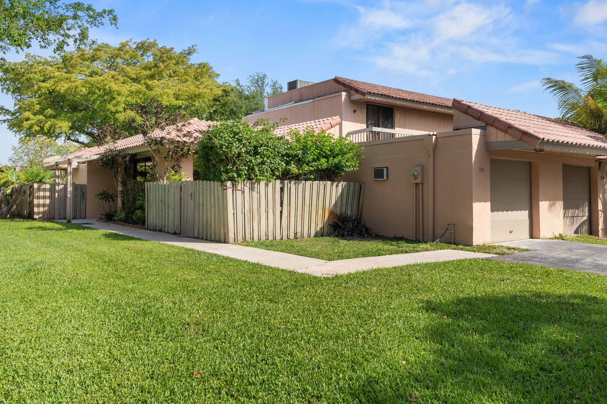 701 NE 205th Terrace