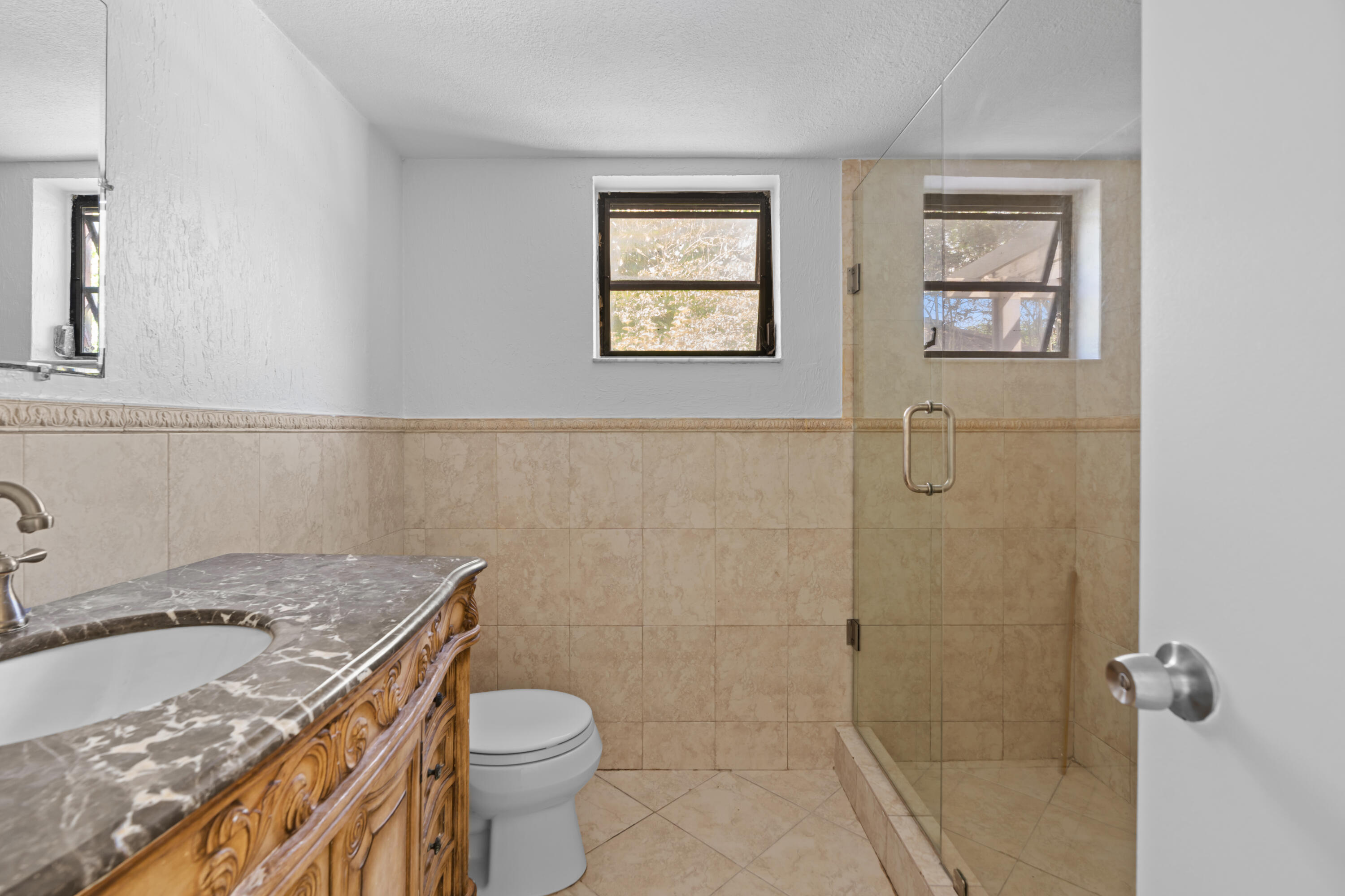 TOWNHOUSES OF THE CALIF CLUB - Residential