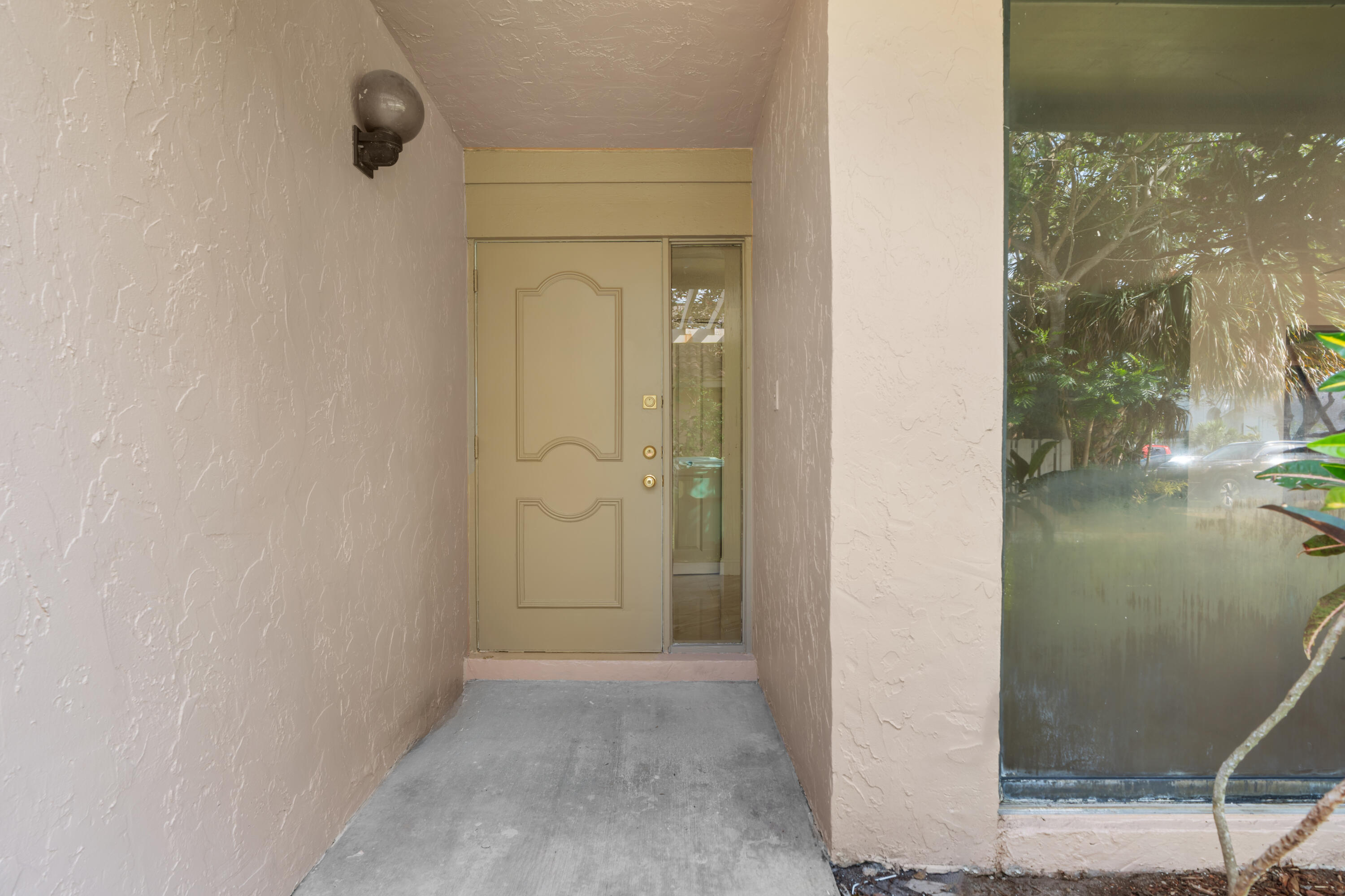 701 NE 205th Terrace