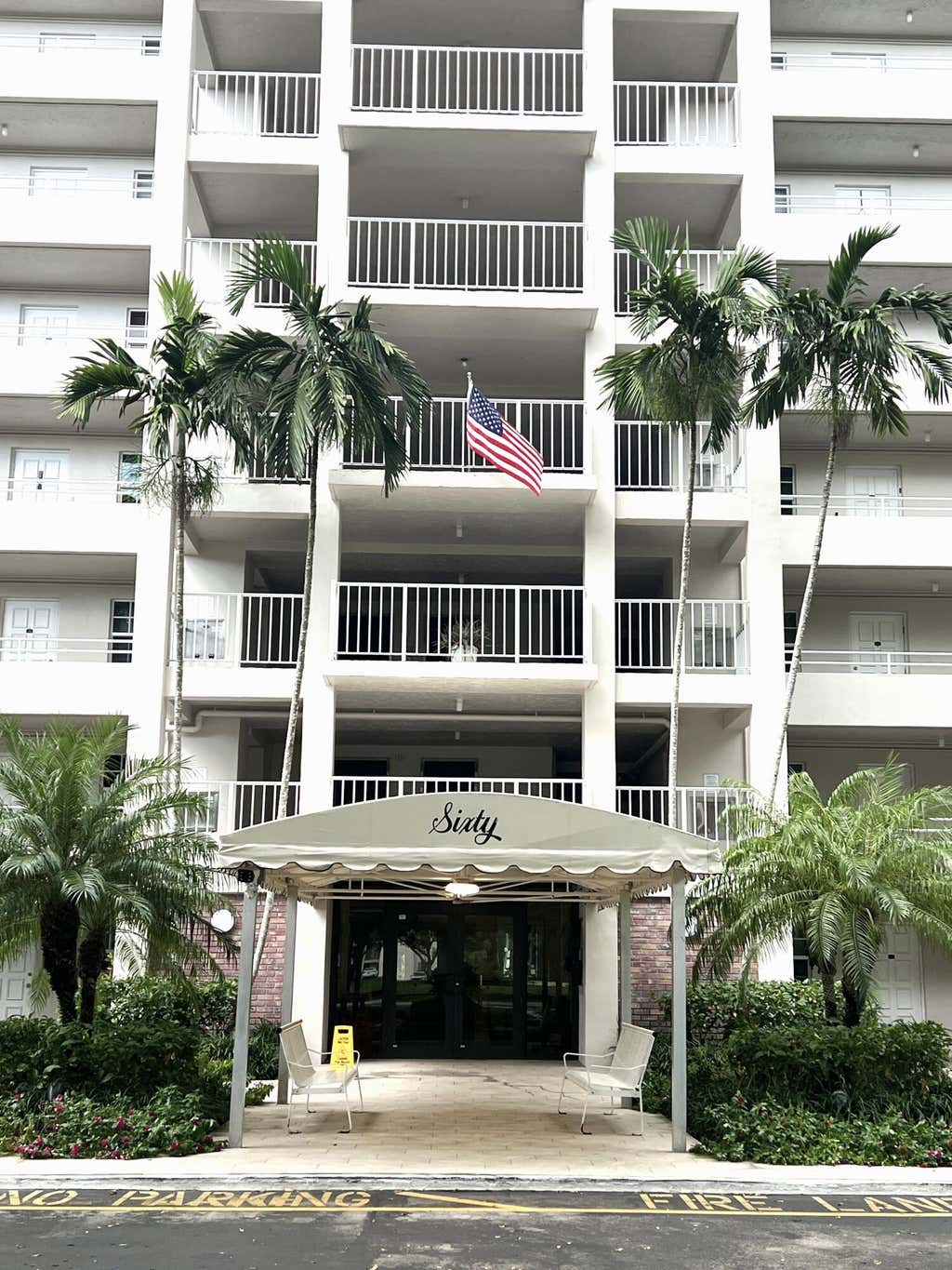 Photo of 605 OAKS Drive #810, Pompano Beach, FL 33069 (MLS # B26057956)