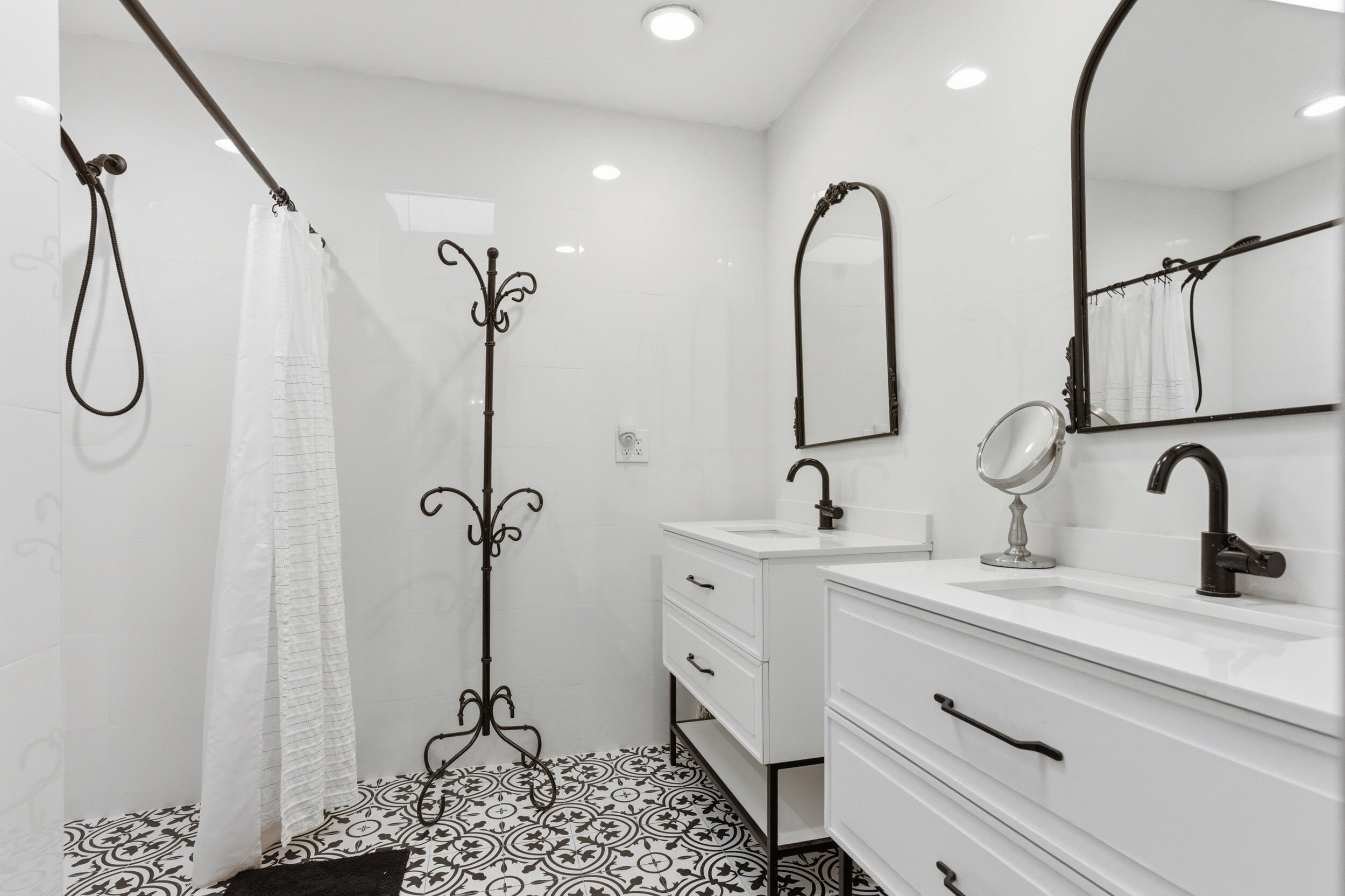 CORAL SPRINGS UNIVERSITY DRIVE - Residential