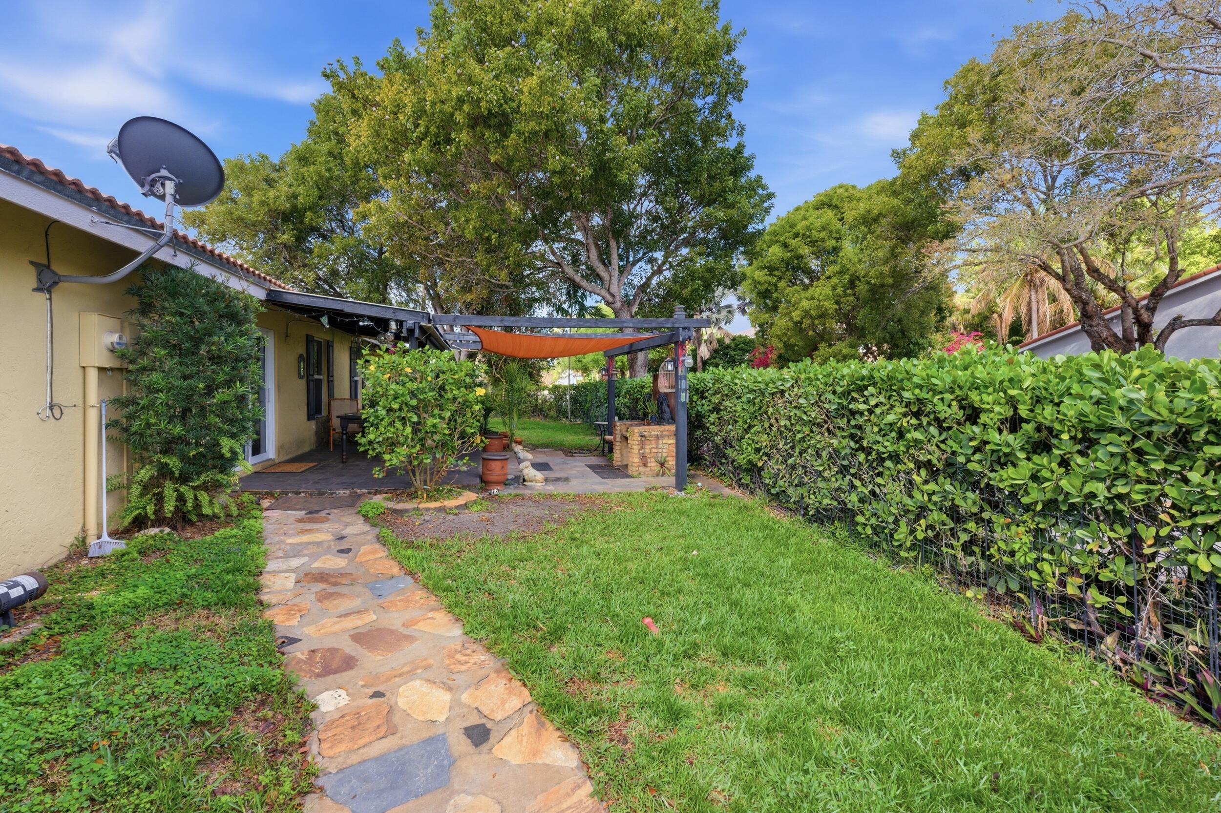 CORAL SPRINGS UNIVERSITY DRIVE - Residential