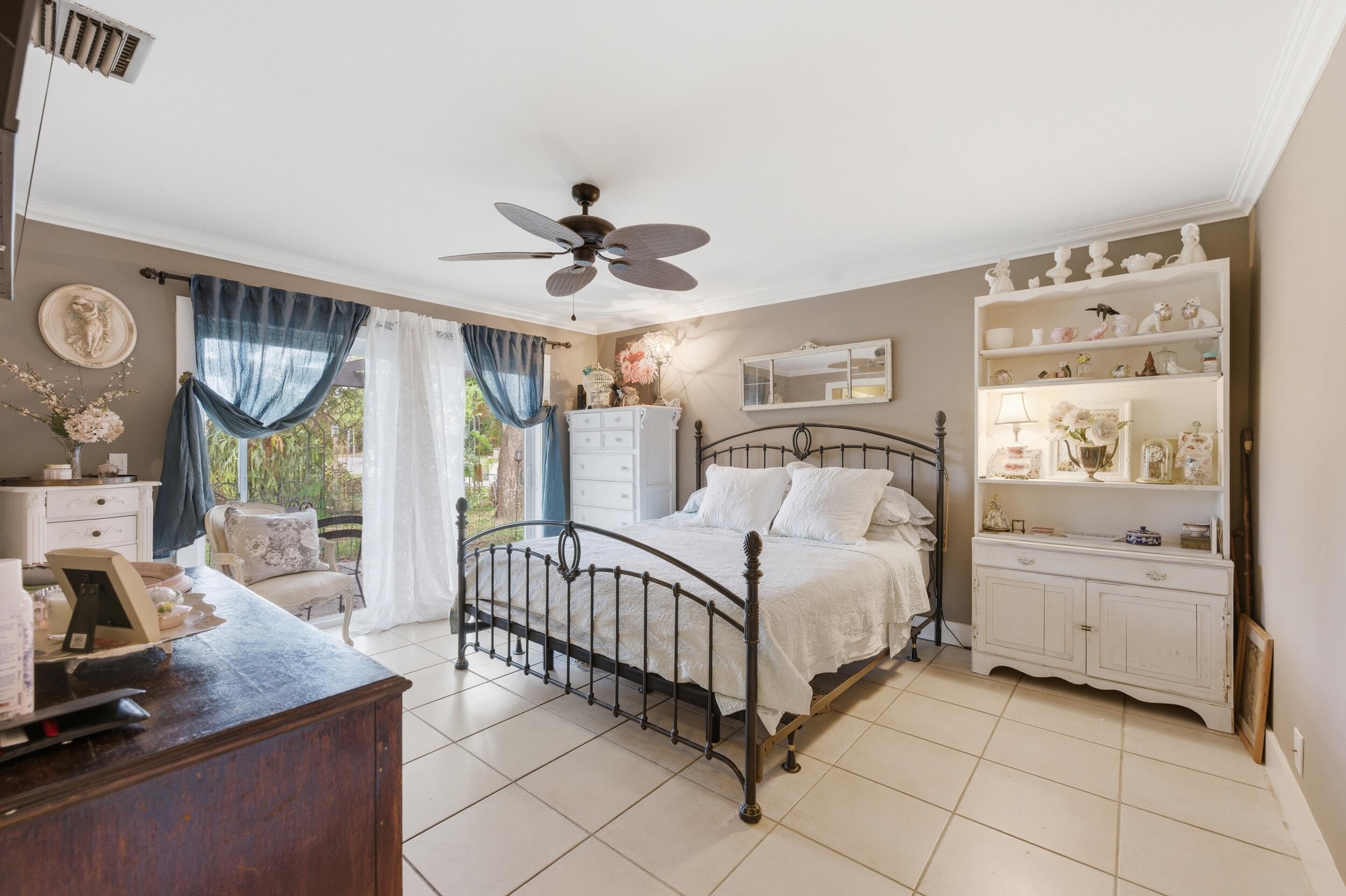 CORAL SPRINGS UNIVERSITY DRIVE - Residential