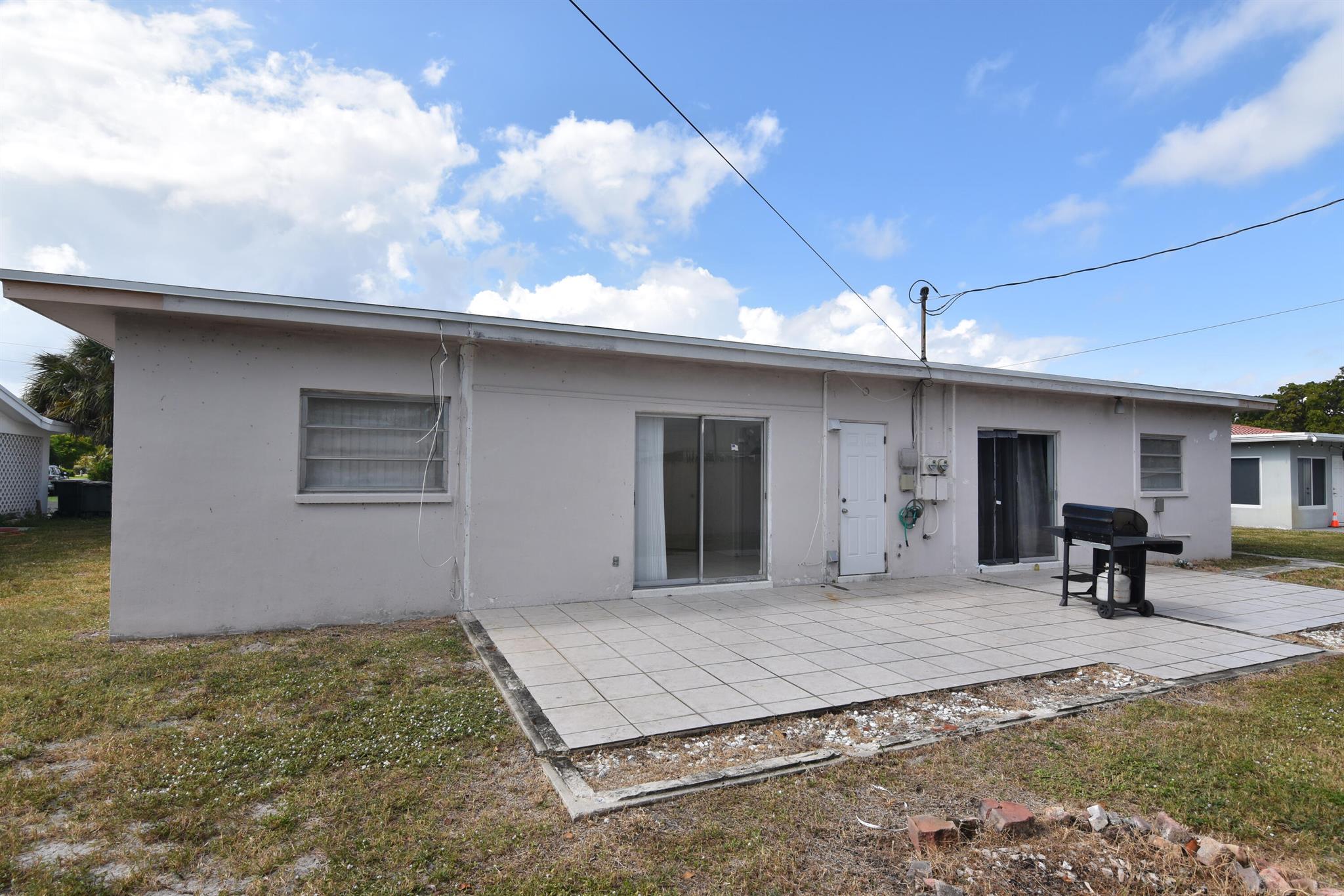 BOCA WOODS - Residential Lease