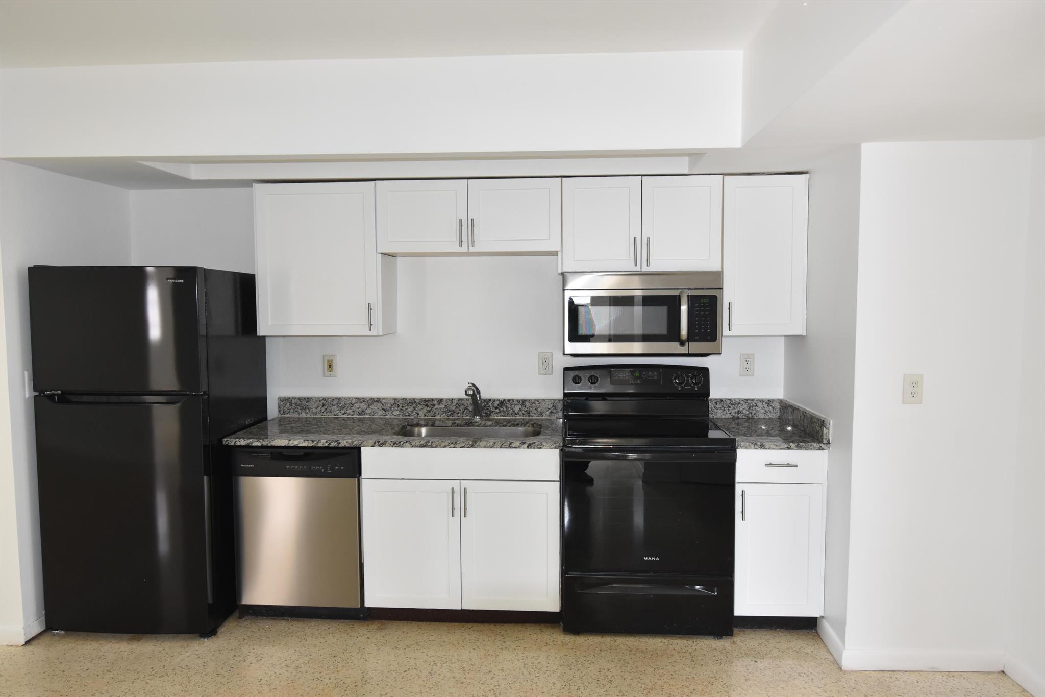 BOCA WOODS - Residential Lease