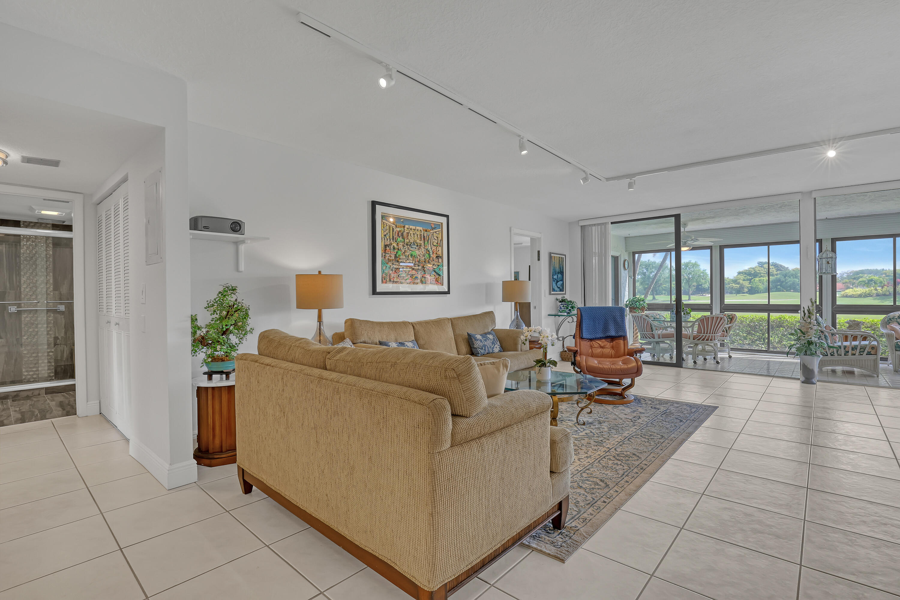 11258 Green Lake Drive 104