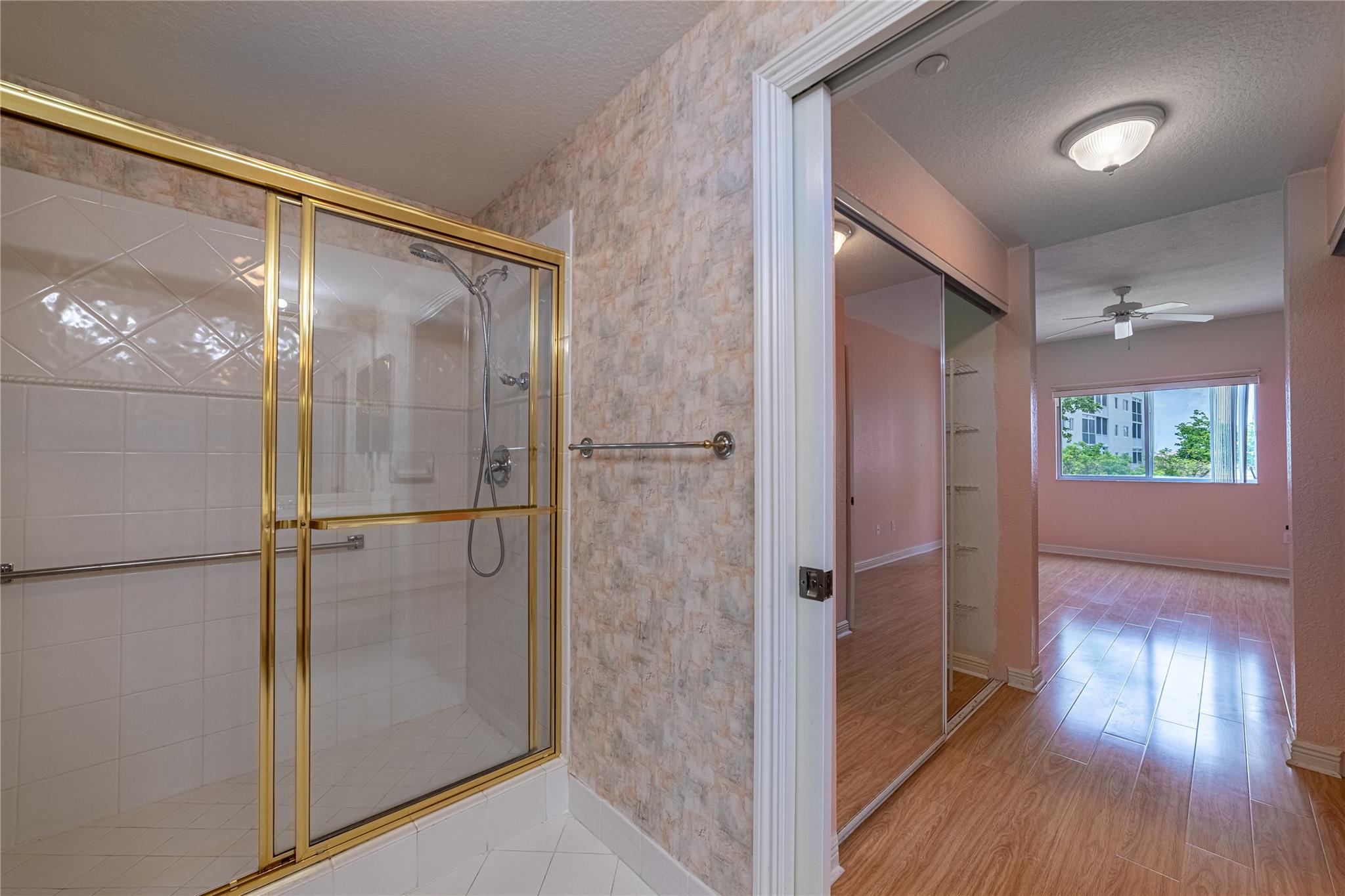 SOUTHAMPTON - Residential