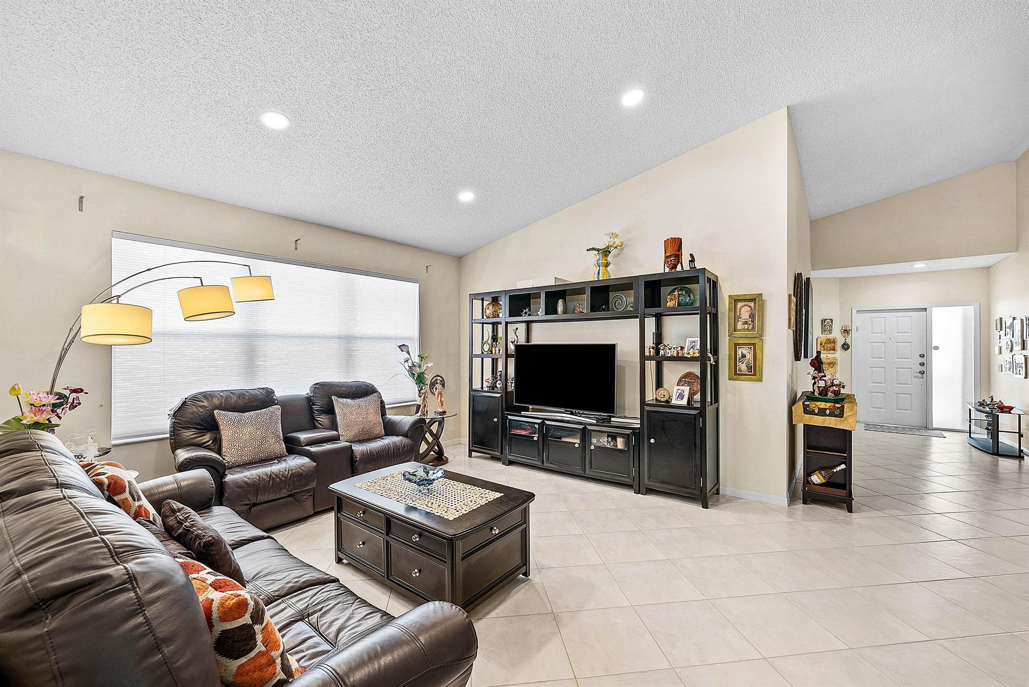 INDIAN HILLS 1 - Residential