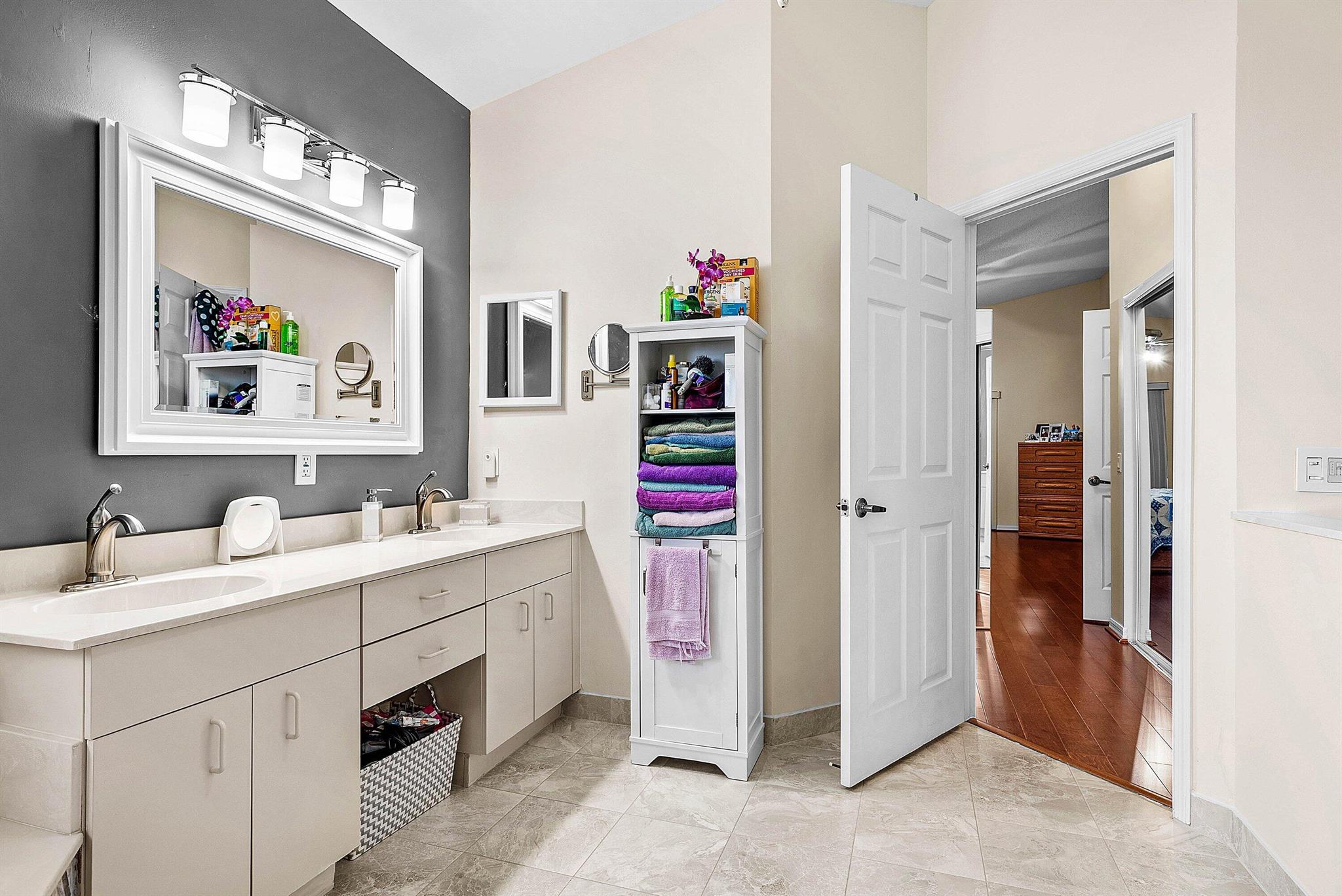 INDIAN HILLS 1 - Residential