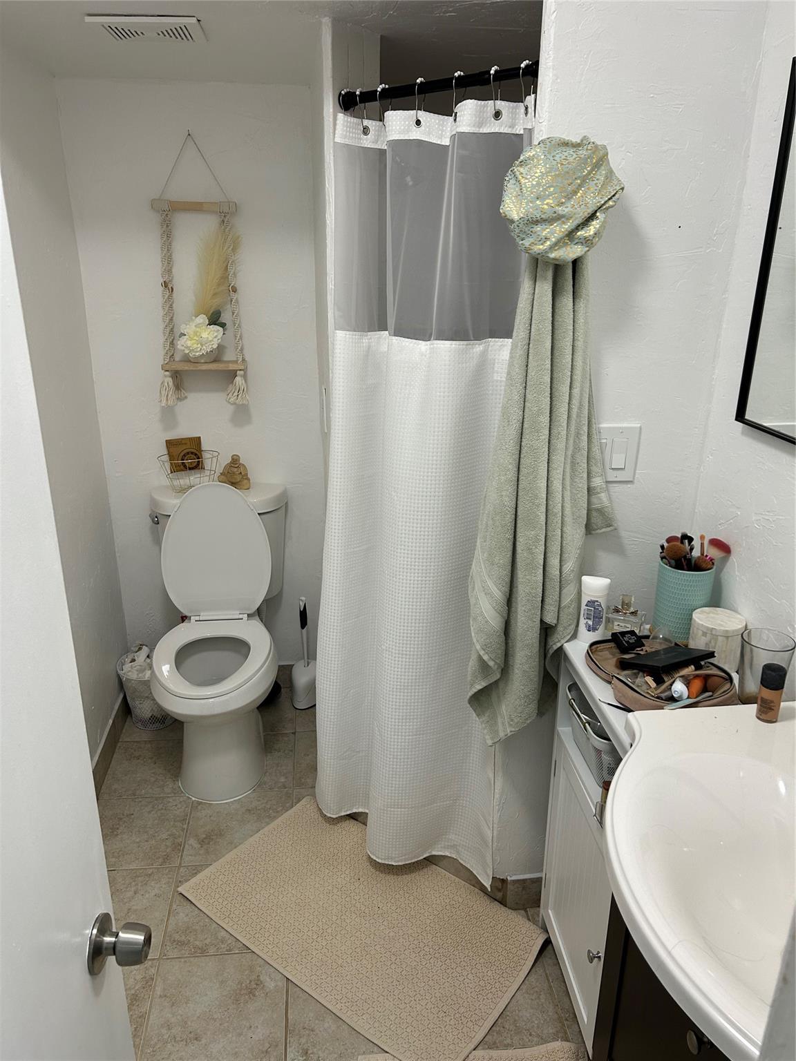 Lauderdale 2-9 D - Residential Lease