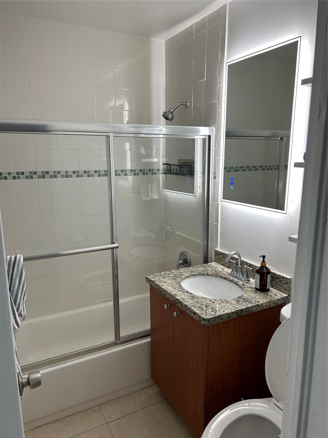 Lauderdale 2-9 D - Residential Lease