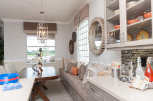 VISTA LAGO - Residential