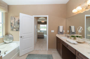 VISTA LAGO - Residential