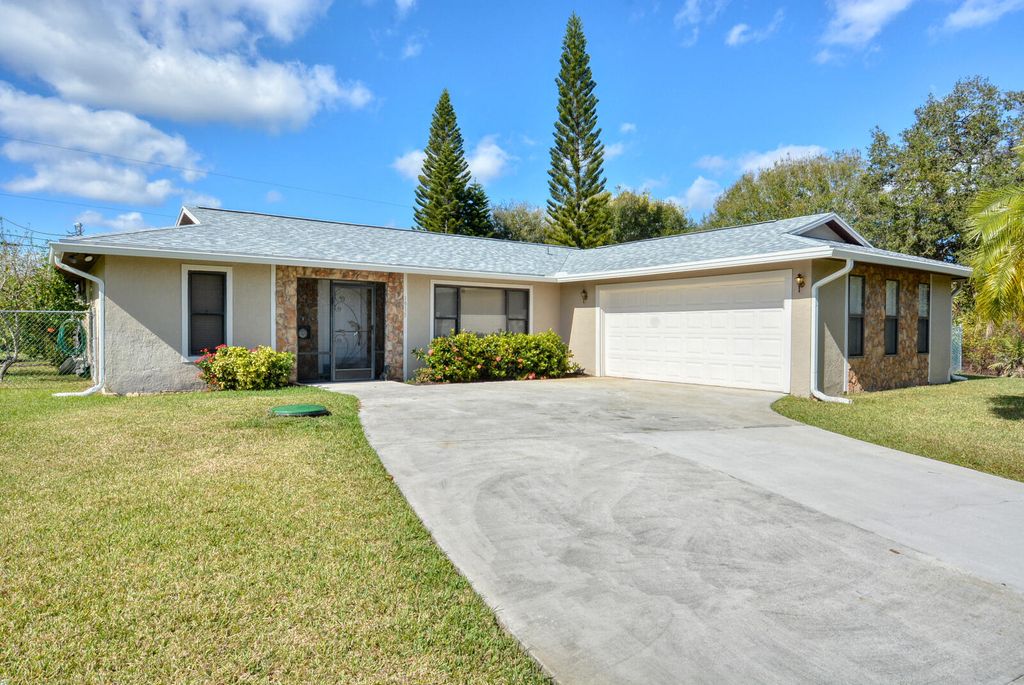 Photo of 1938 SW Agnes Street St, Port St Lucie, FL 34953 (MLS # R10770932)