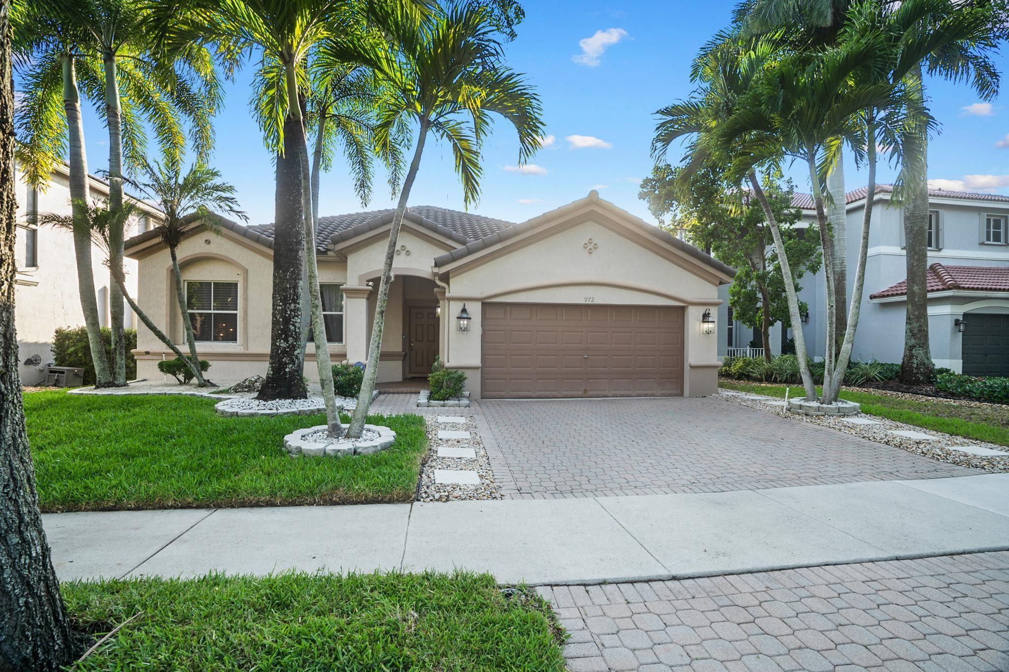 972 Lavender Cir