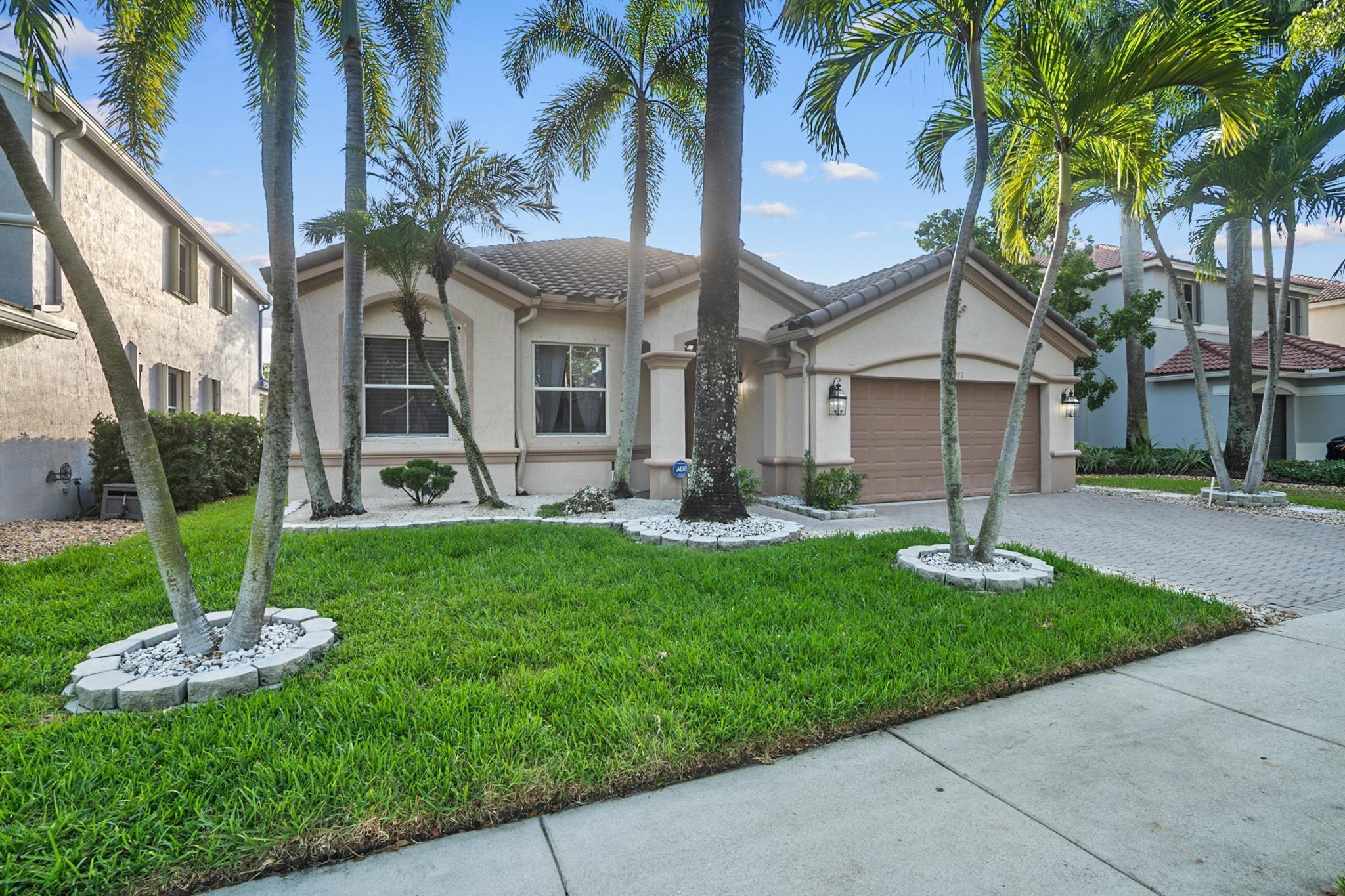 972 Lavender Cir