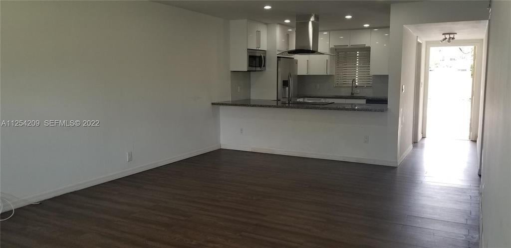 Photo of 5170 SW 40TH Avenue #8E, Dania Beach, FL 33314 (MLS # B26059403)