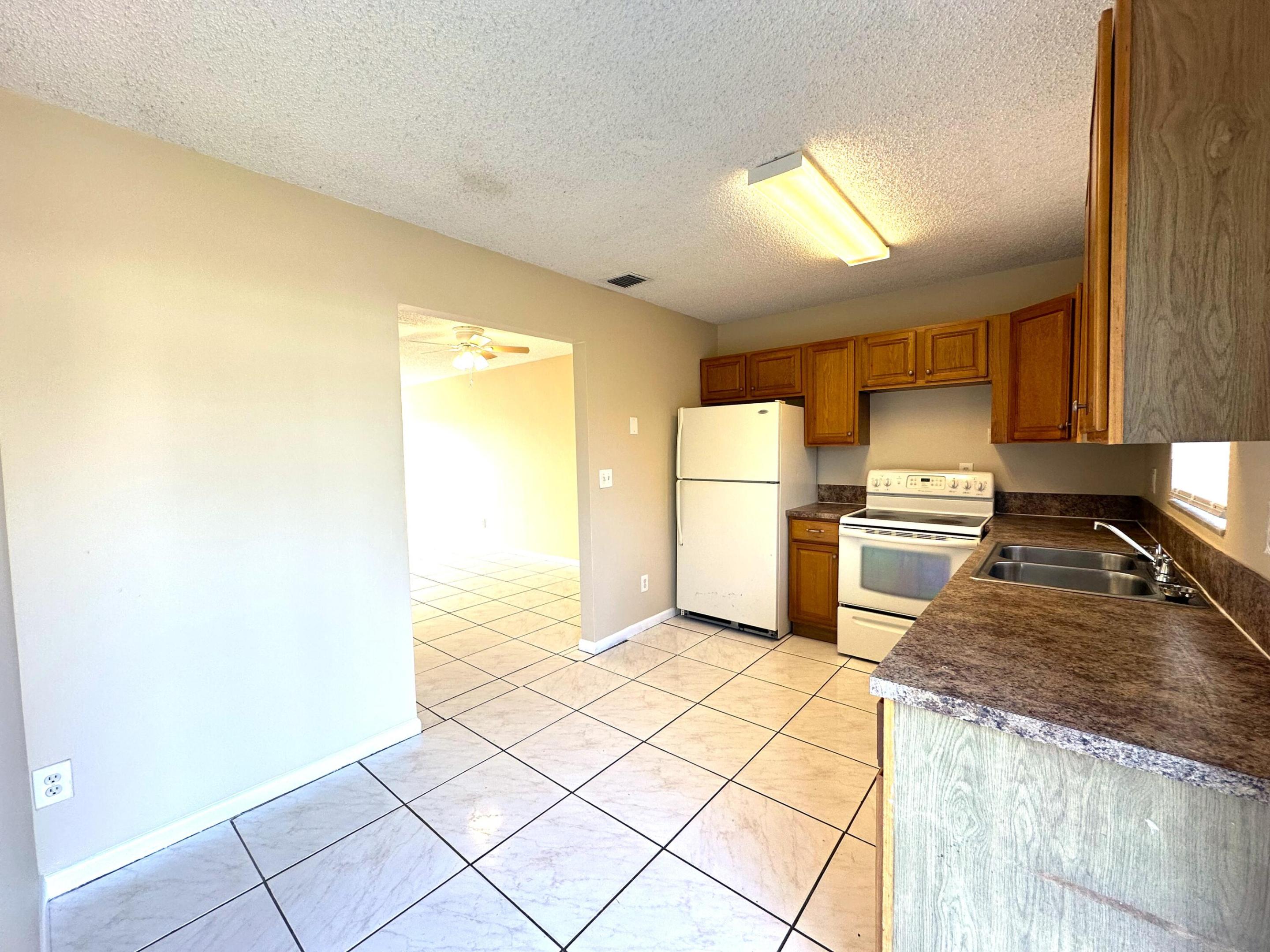 3365 SE Garden Street 3365