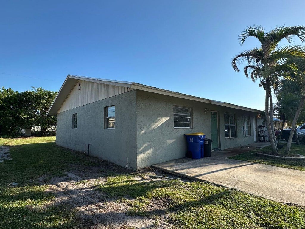 Photo of 3365 SE Garden Street #3365, Stuart, FL 34997 (MLS # B26017377)