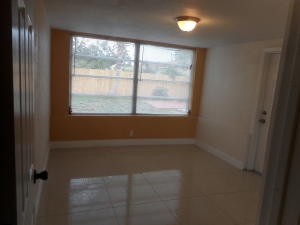 TROPICAL TERRACE - Residential