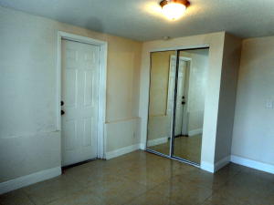 TROPICAL TERRACE - Residential