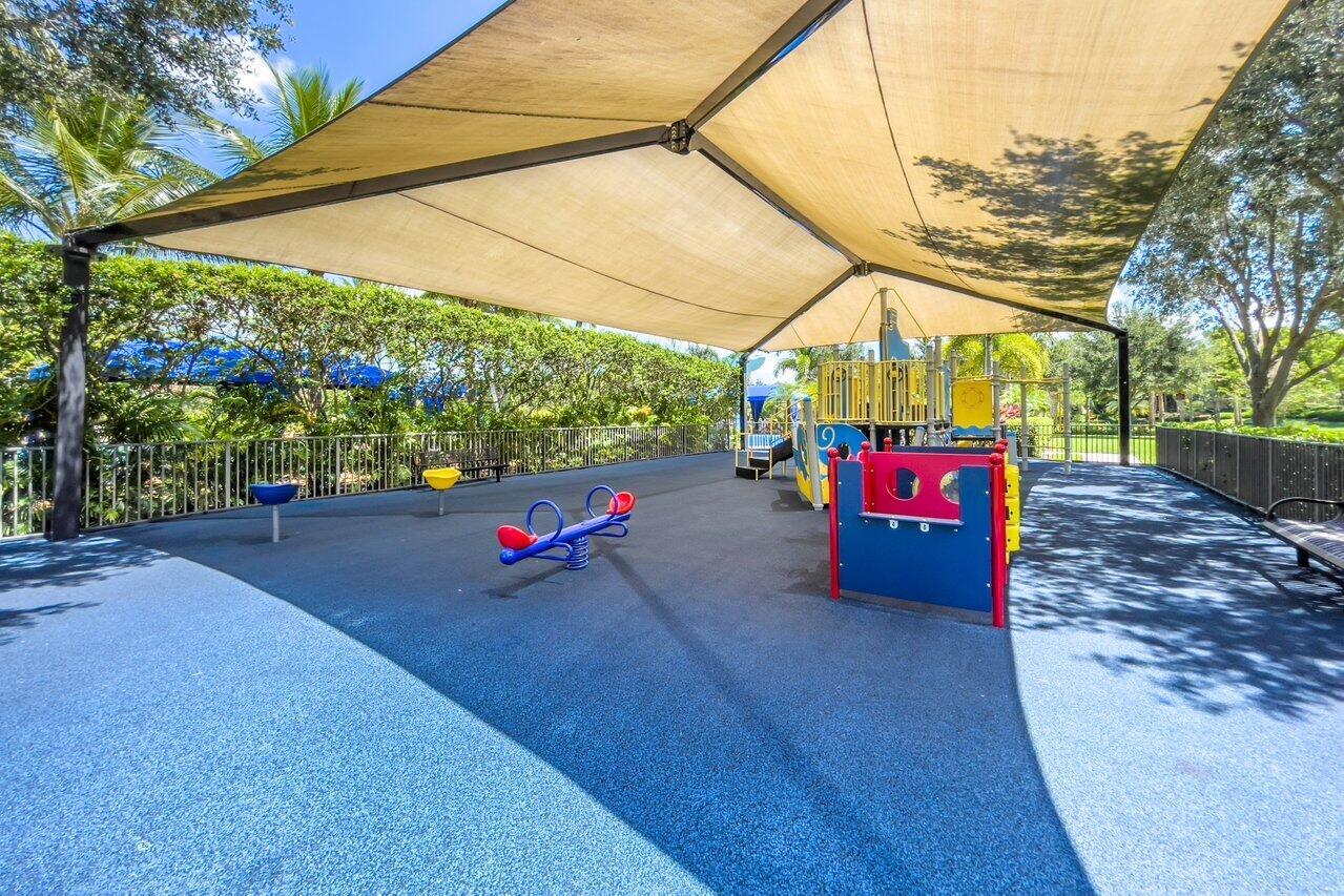 CANYON TRAILS - Residential