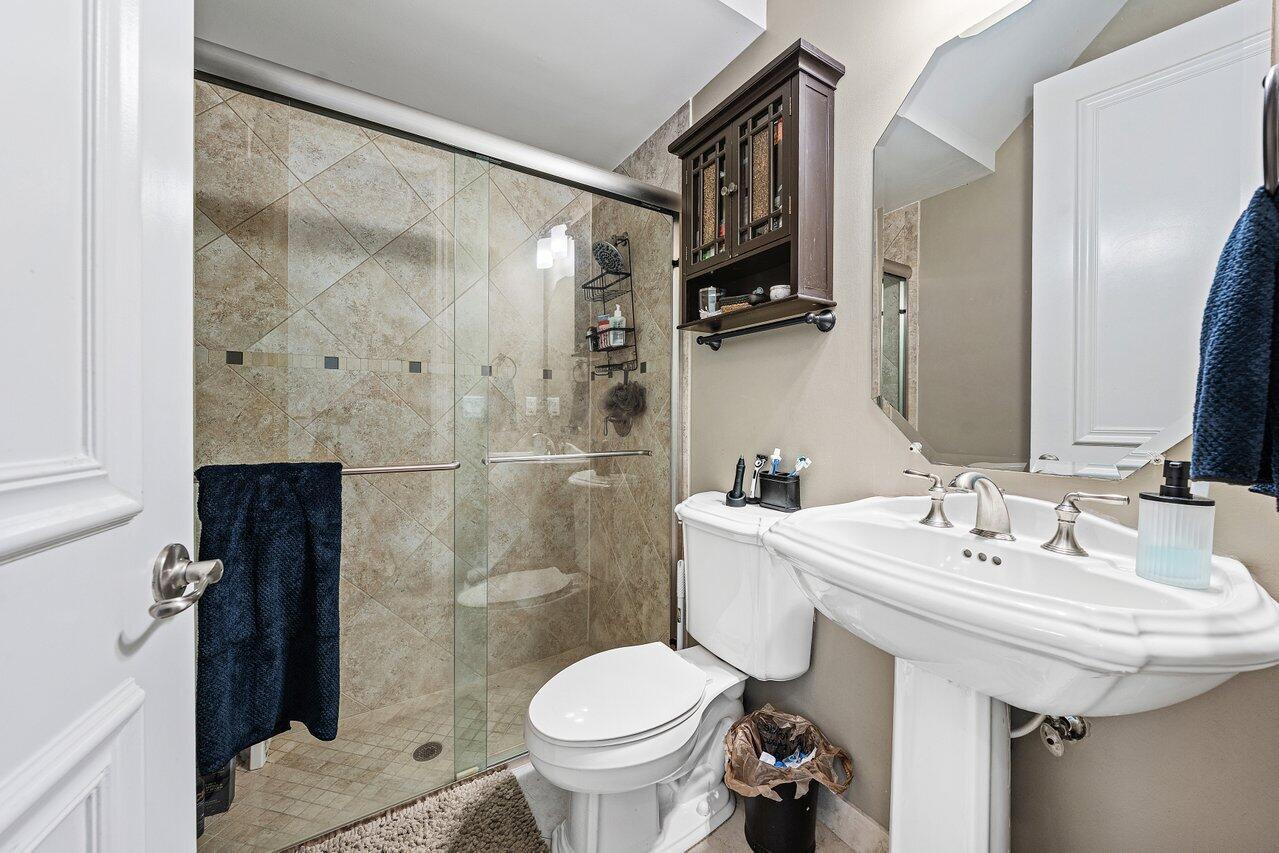 CANYON TRAILS - Residential