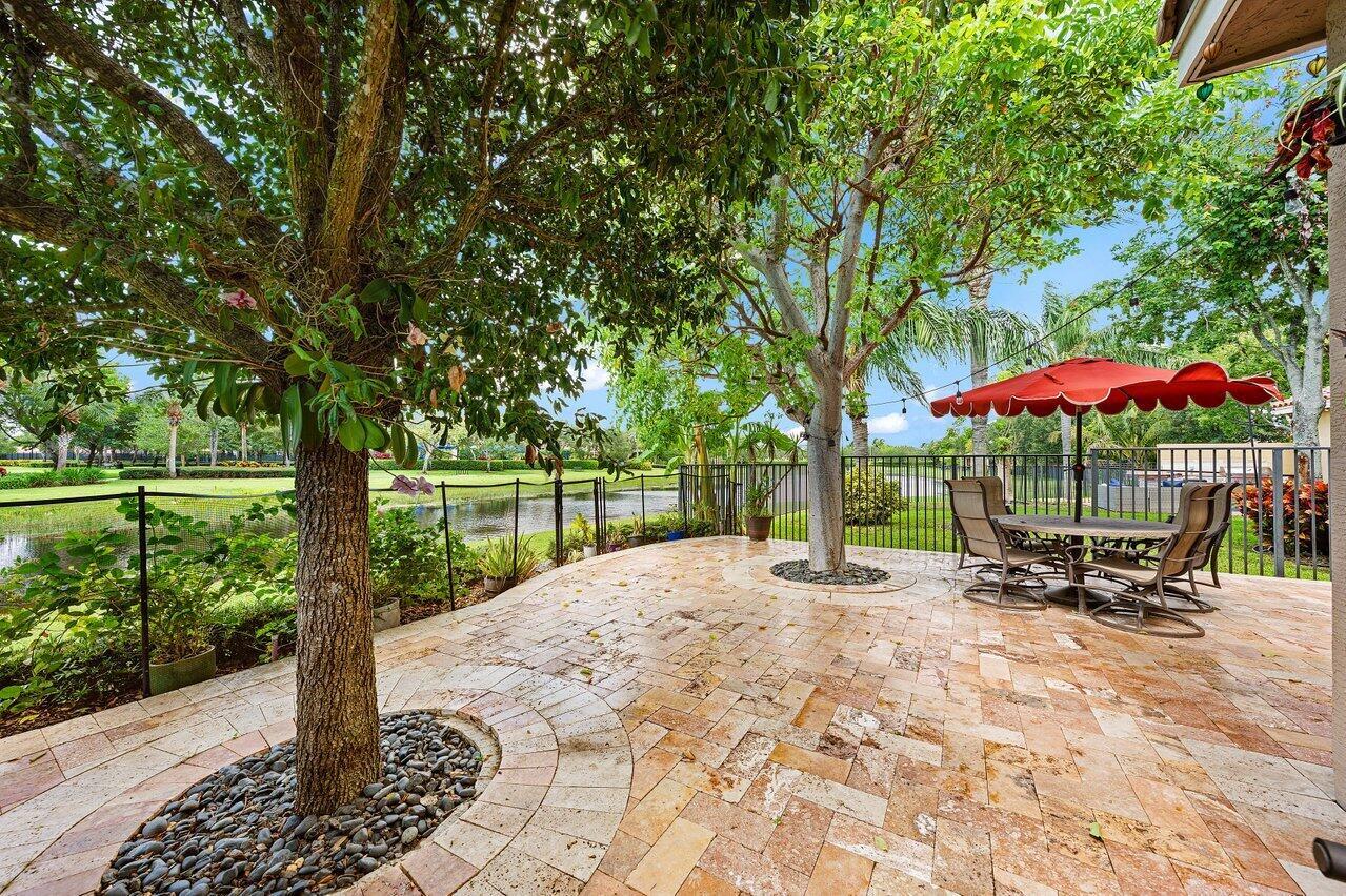 CANYON TRAILS - Residential