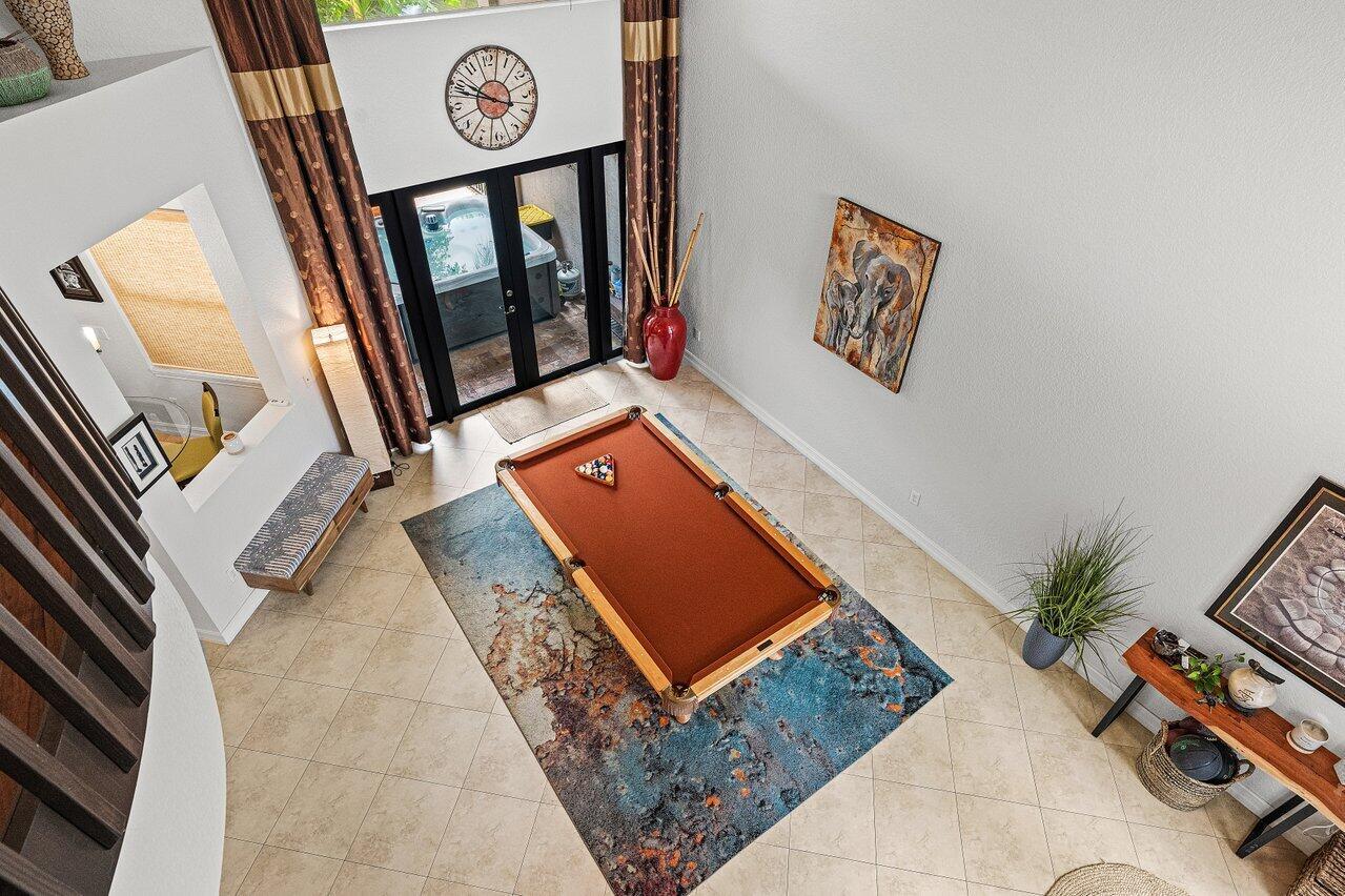 CANYON TRAILS - Residential