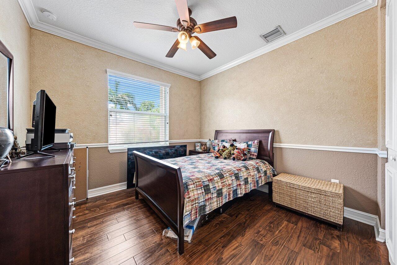 CANYON TRAILS - Residential