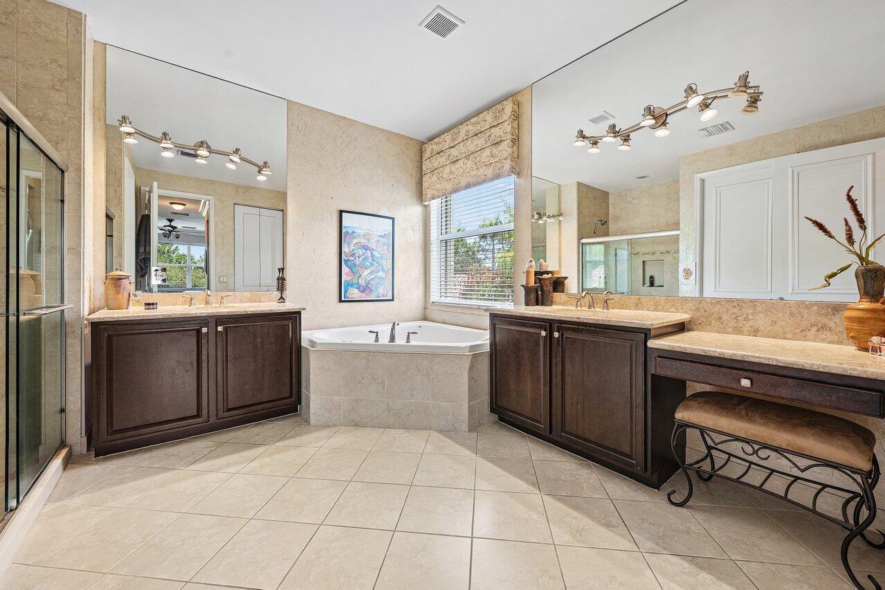 CANYON TRAILS - Residential