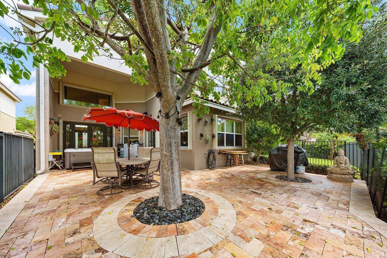 CANYON TRAILS - Residential