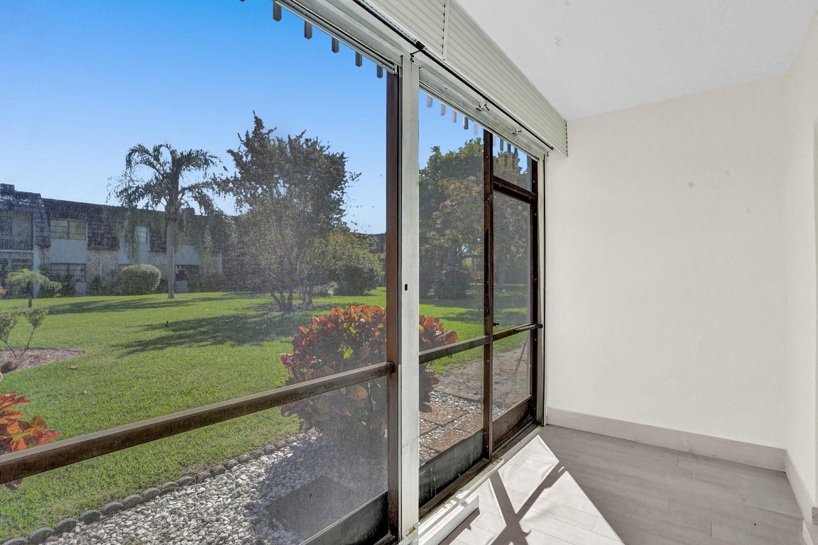 OAKLAND SHORES - Residential