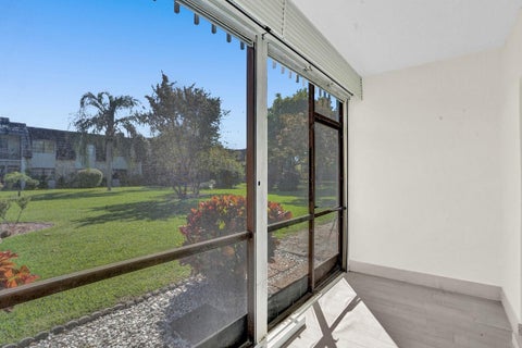 Tiny photo for 3115 Oakland Shores Drive #E109, Oakland Park, FL 33309 (MLS # F10537856)