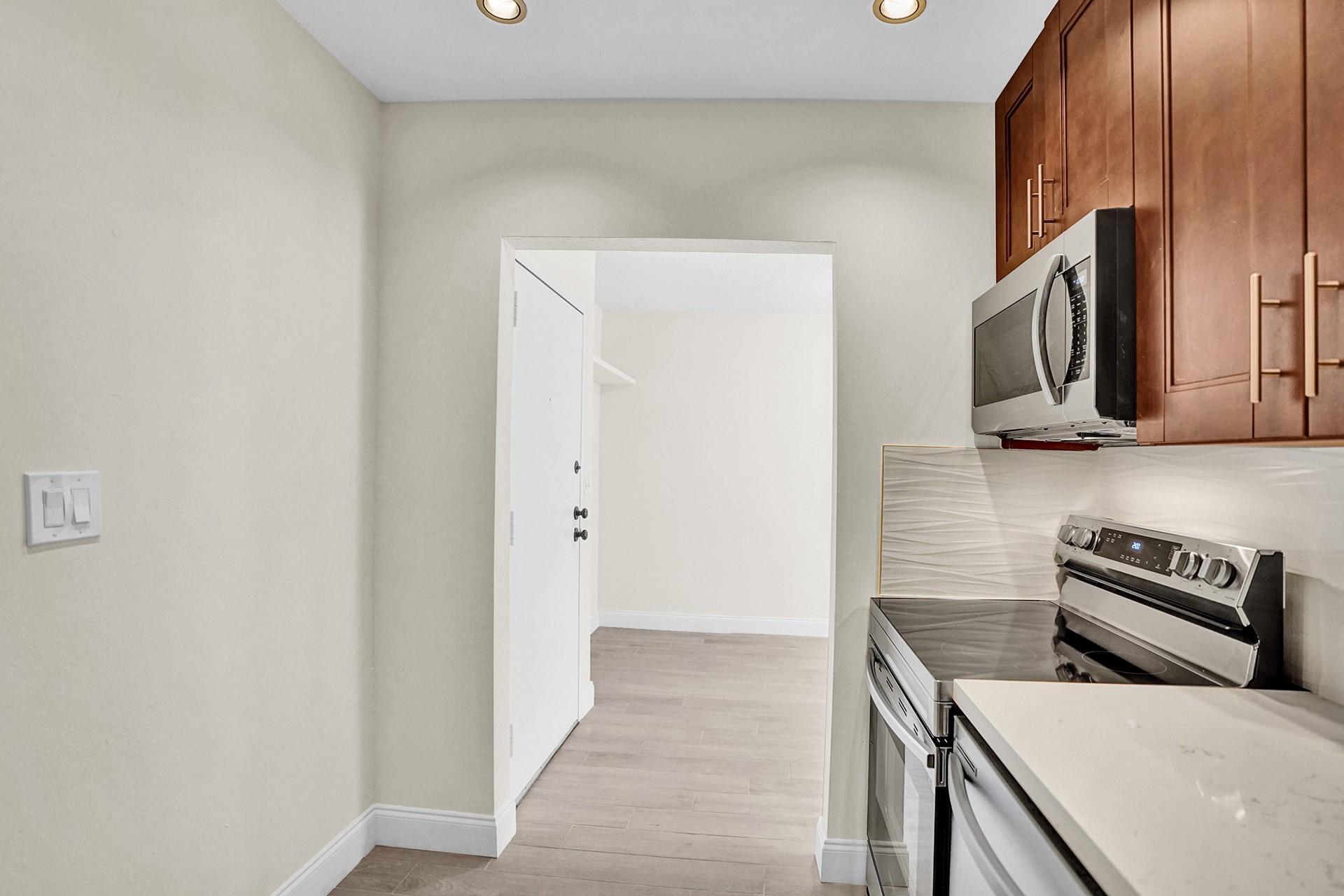 OAKLAND SHORES - Residential